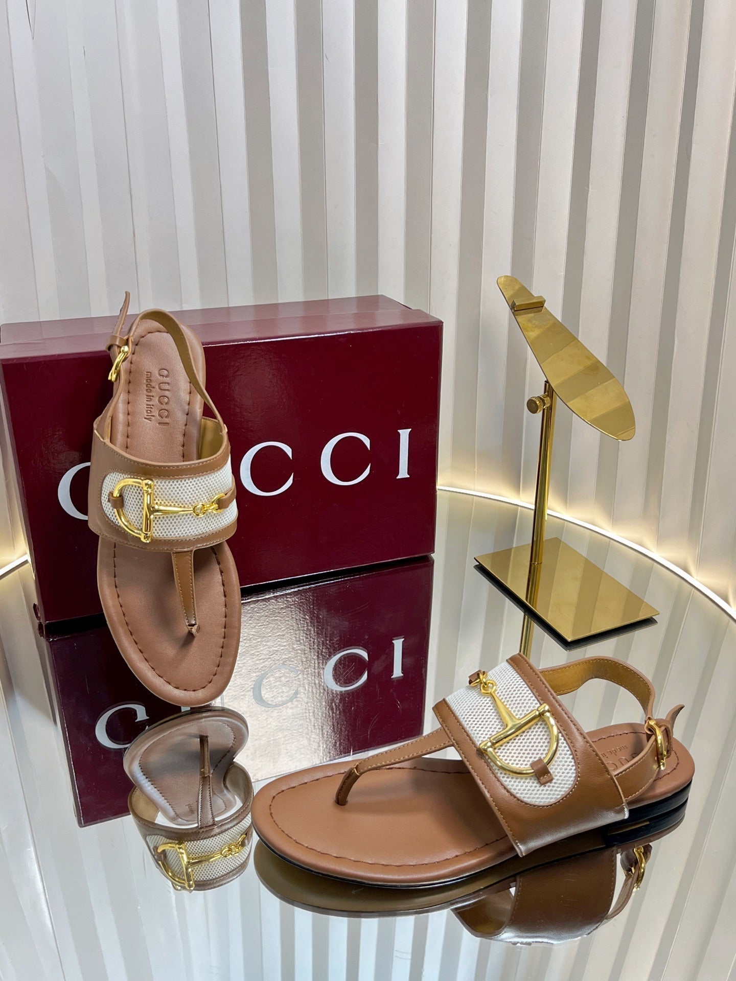 GC 25 Thong Sandal Brown Canvas Sheepskin 294670