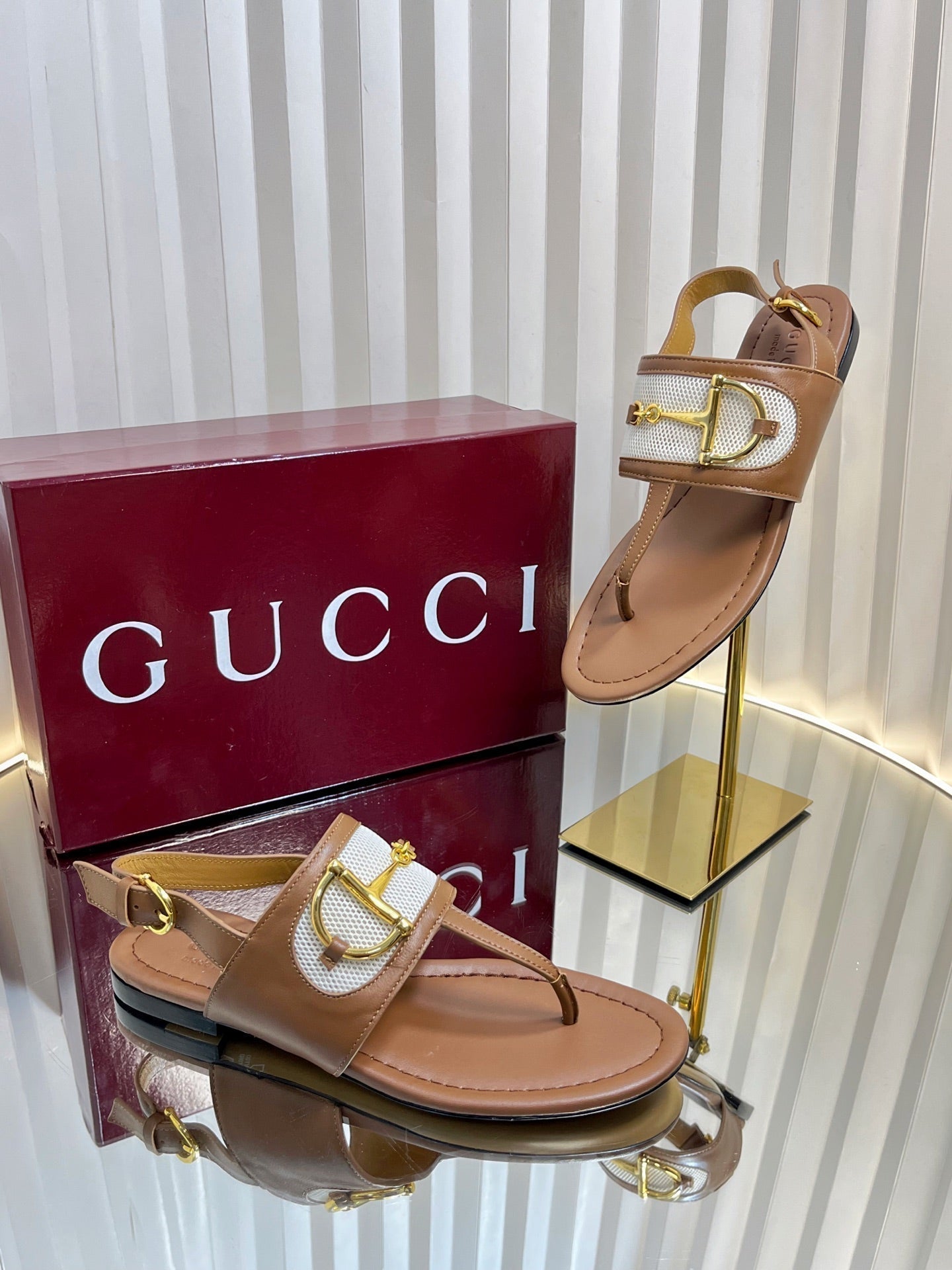 GC 25 Thong Sandal Brown Canvas Sheepskin 294670