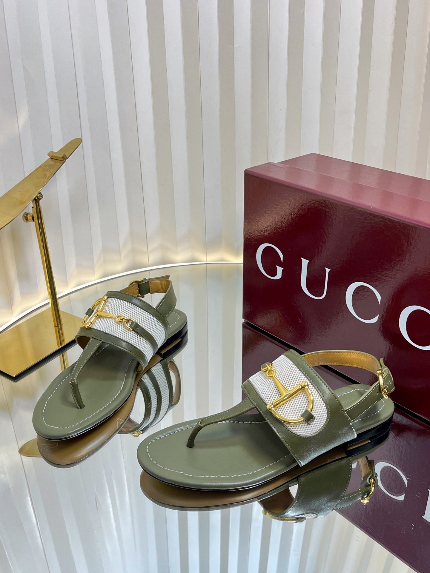 GC 25 Thong Sandal Dark Green Canvas Sheepskin 294671