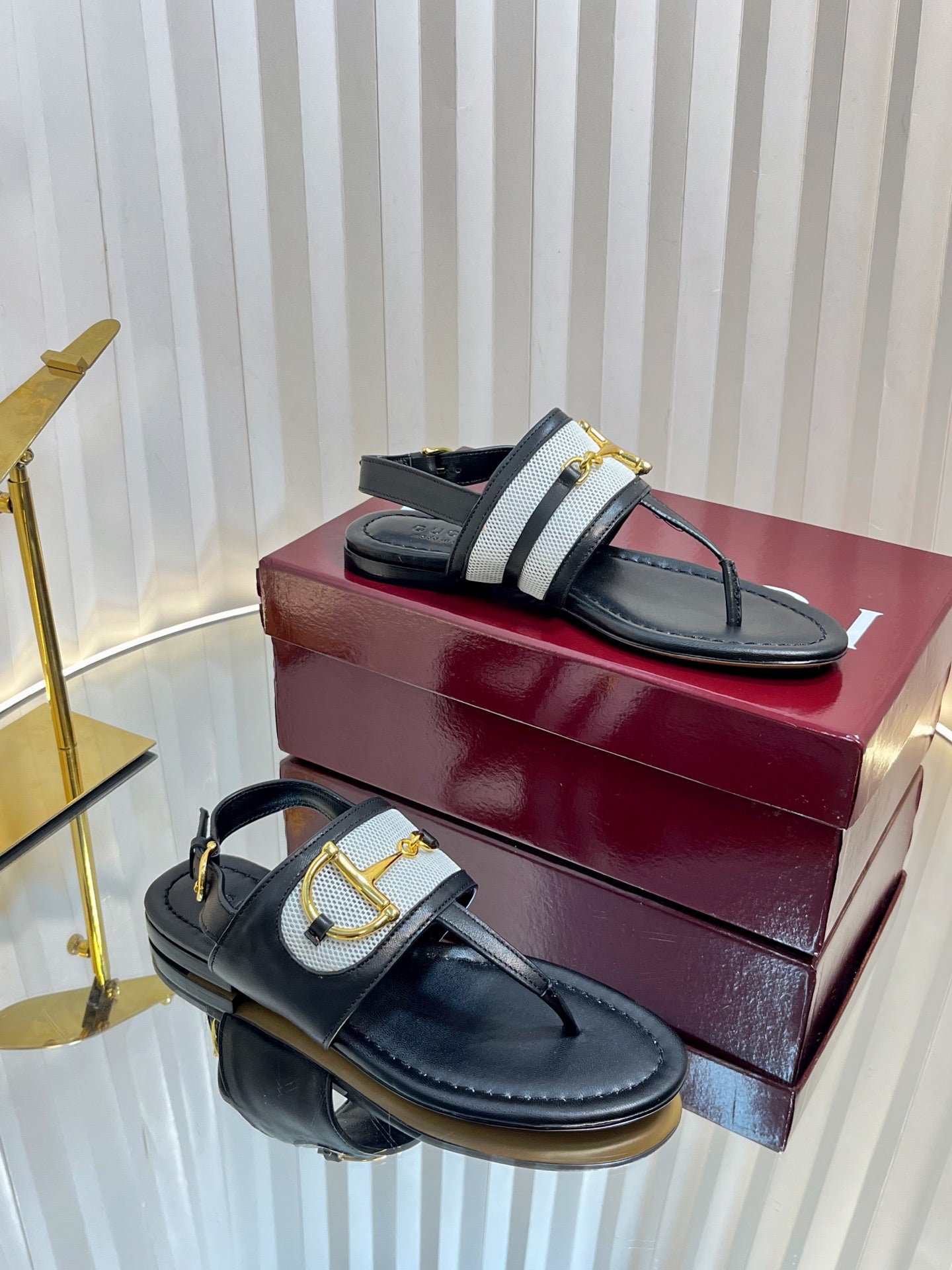 GC 25 Thong Sandal Black  Canvas Sheepskin 294672