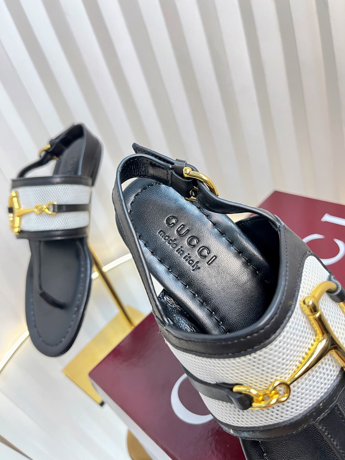 GC 25 Thong Sandal Black  Canvas Sheepskin 294672