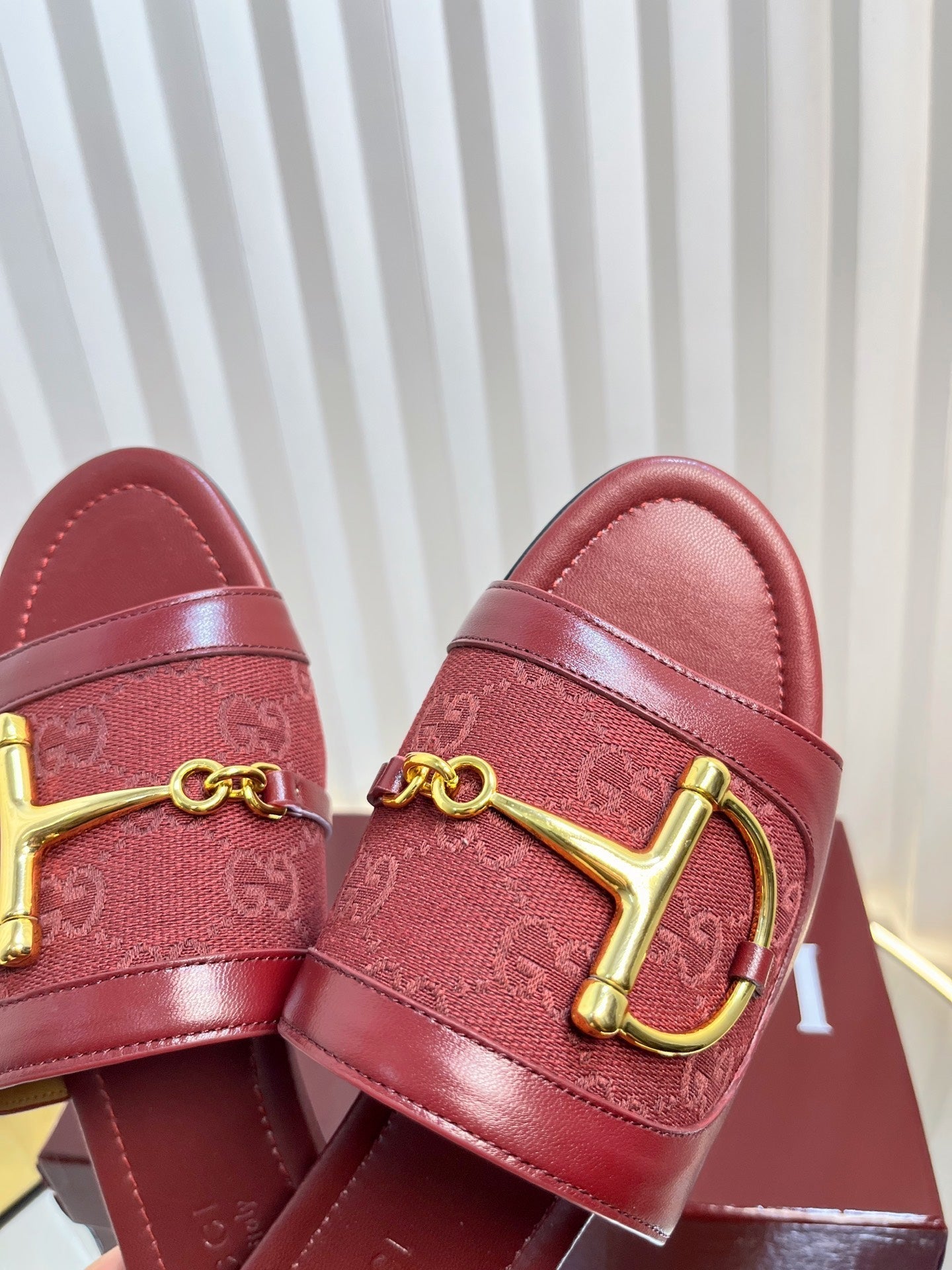 GC 25 Horsebit GG Sandals Red Canvas 294673