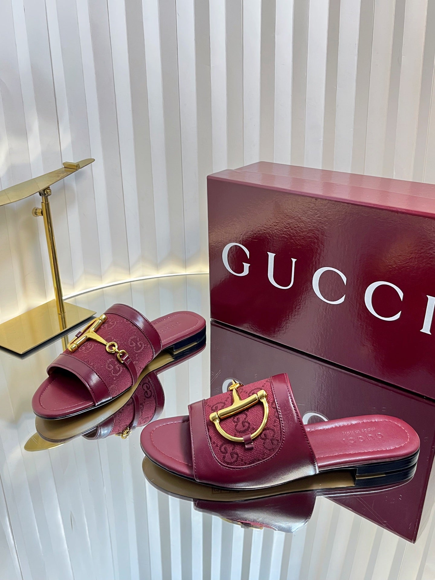 GC 25 Horsebit GG Sandals Red Canvas 294673