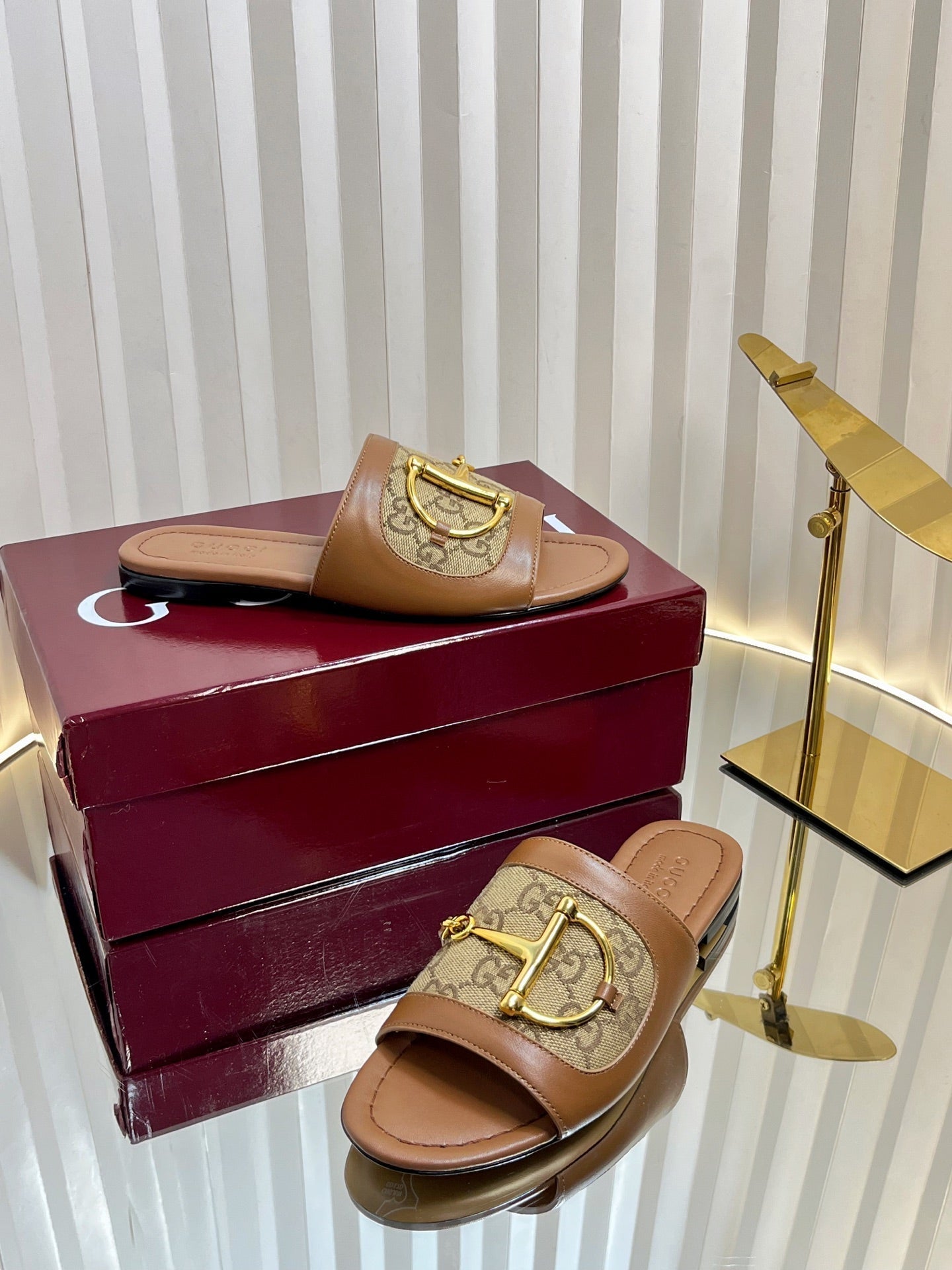 GC 25 Horsebit GG Sandals Brown Canvas 294674