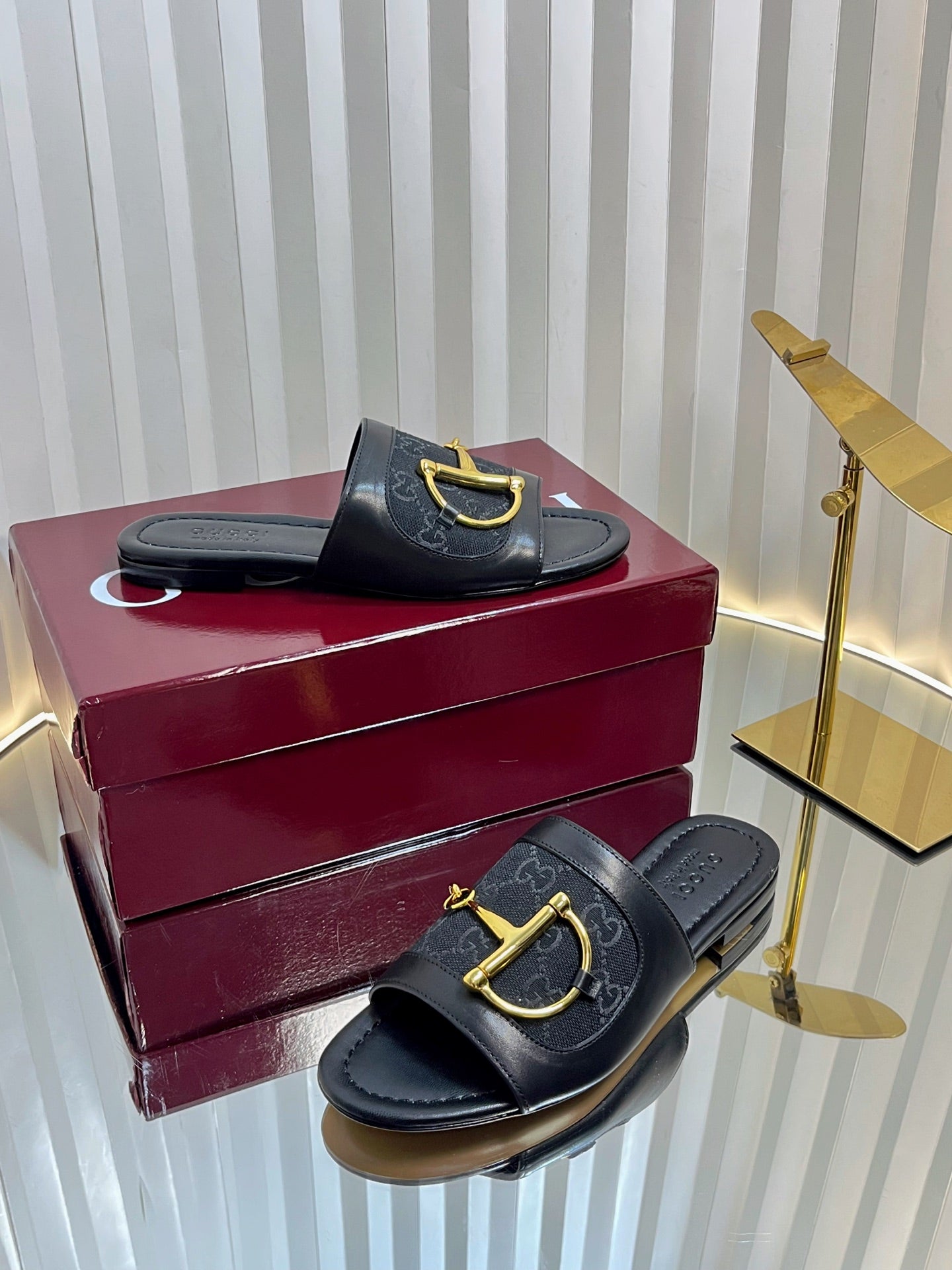 GC 25 Horsebit GG Sandals Black Canvas 294676