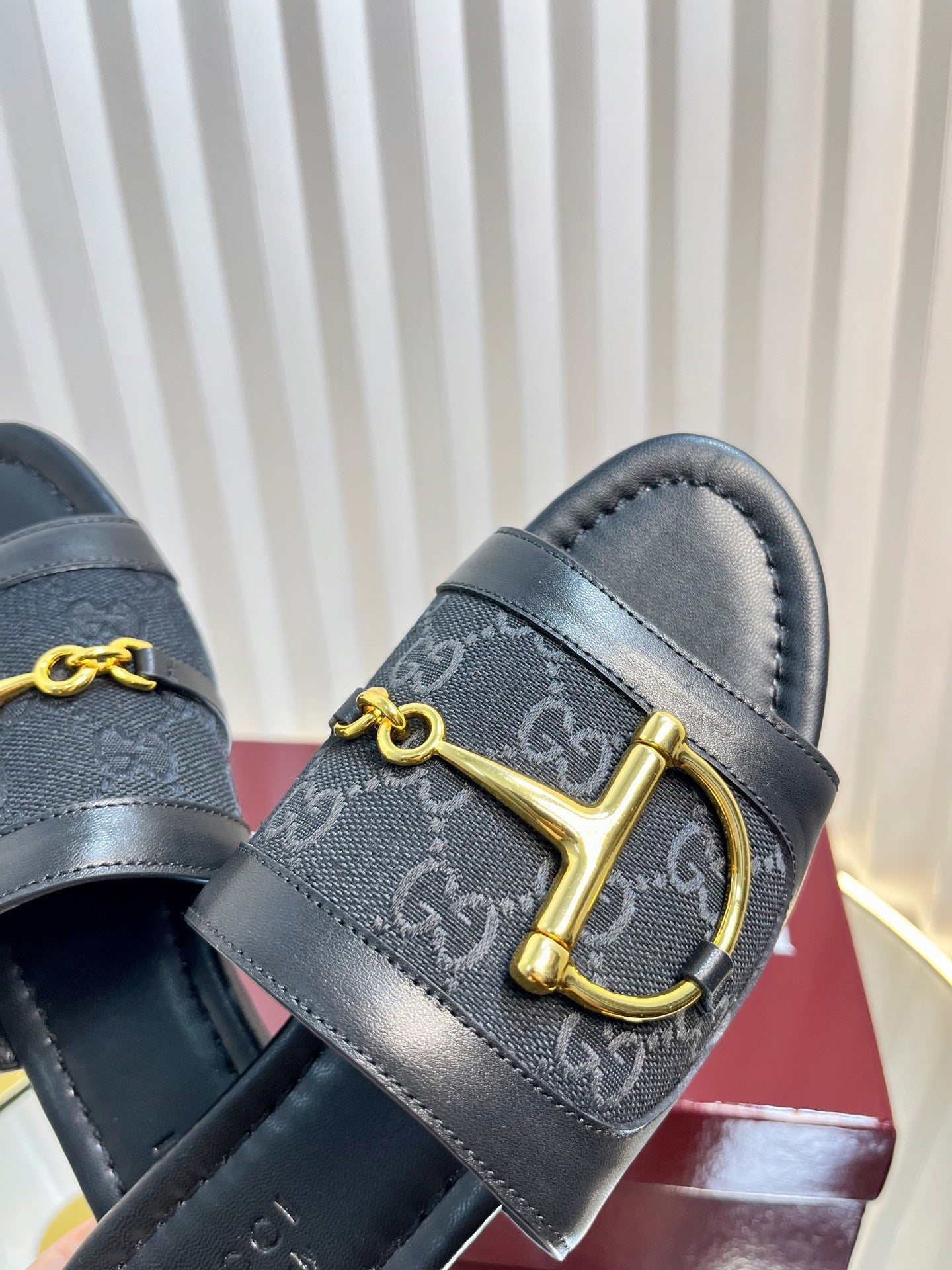 GC 25 Horsebit GG Sandals Black Canvas 294676