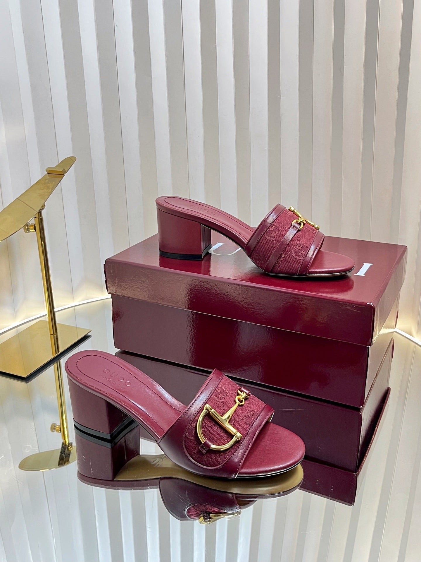 GC 25 Horsebit GG 50mm Sandals Red Canvas 294677