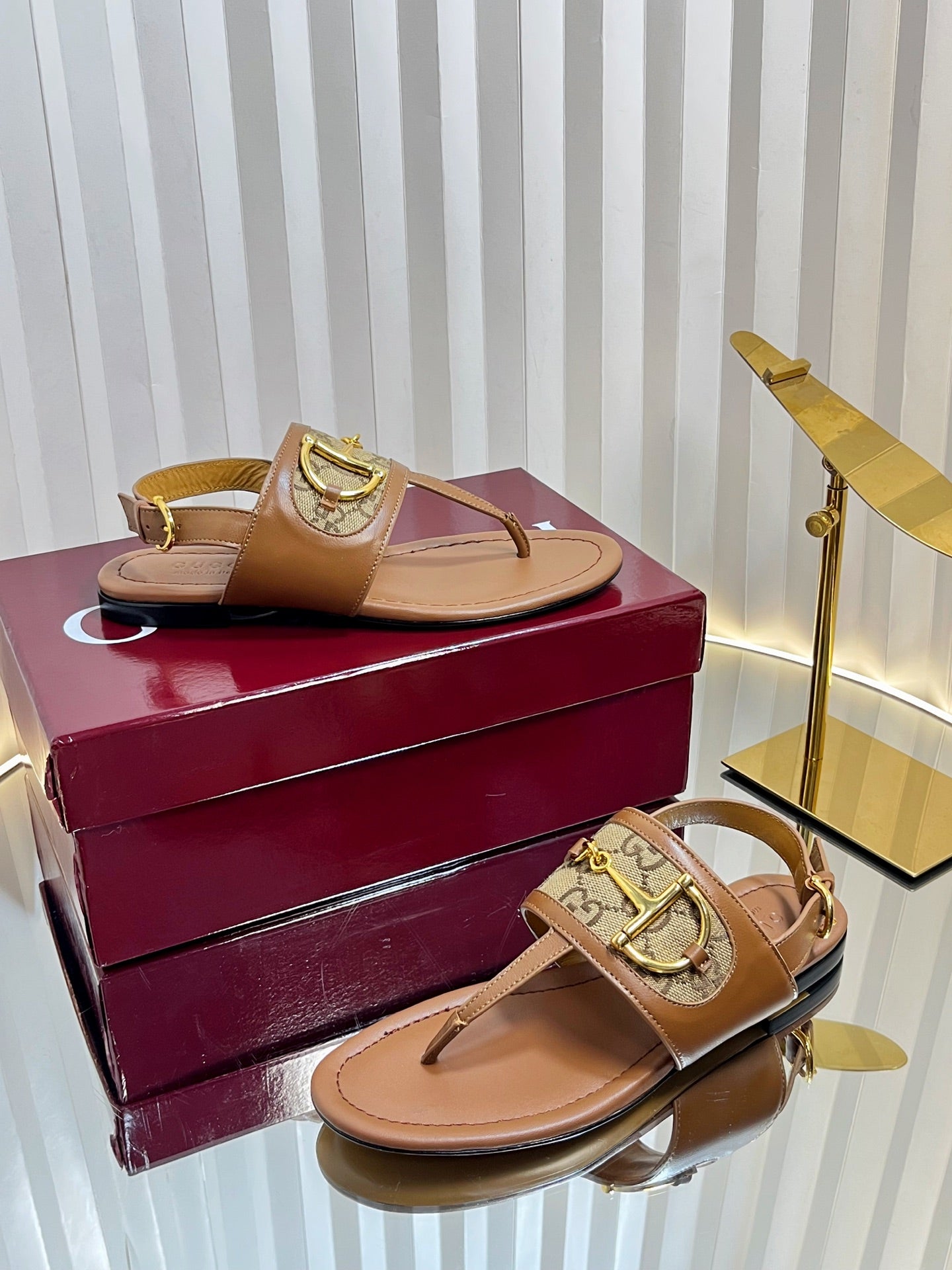 GC 25 Thong Sandal Brown Canvas 294682