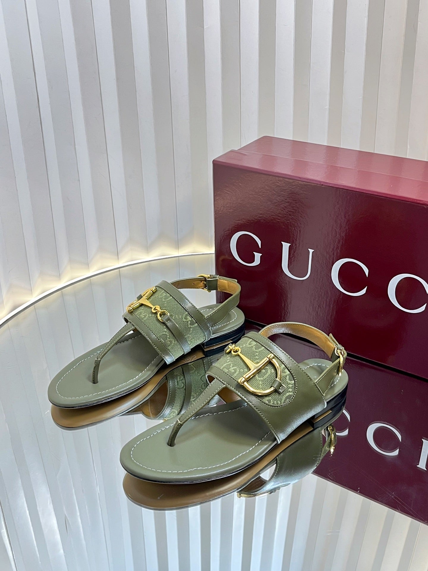 GC 25 Thong Sandal Dark Green Canvas 294683