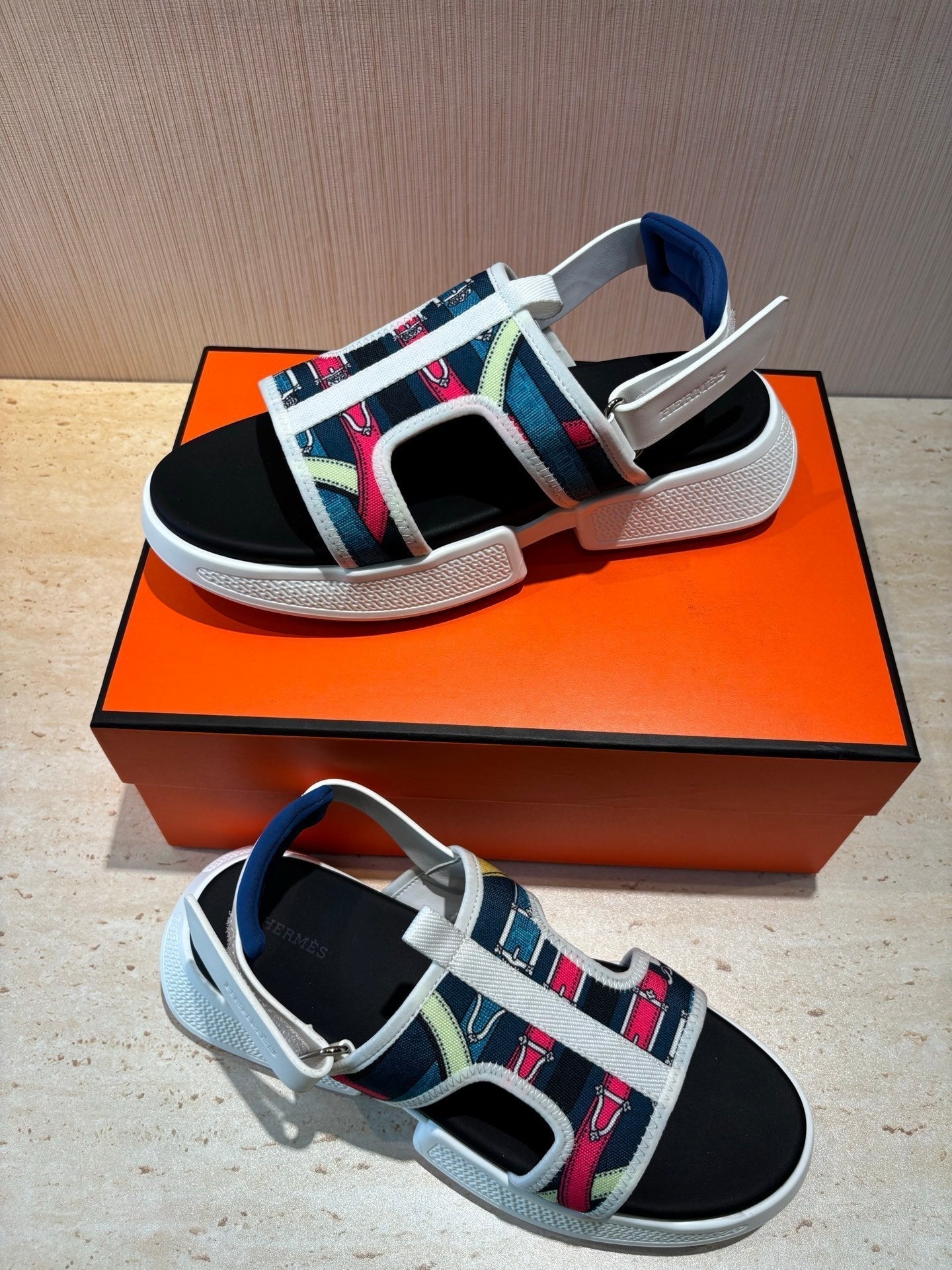 HM Men's Gate Sandal Blue Calfskin Printed Fabric 655431