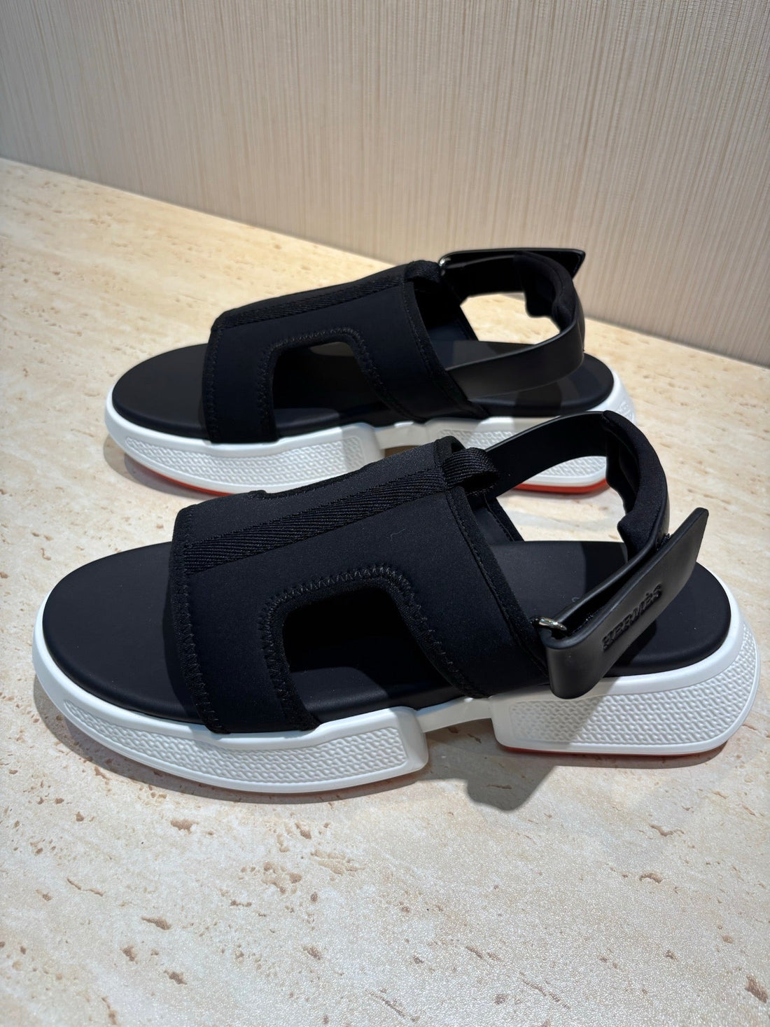 HM Men's Gate Sandal Black Calfskin  655432