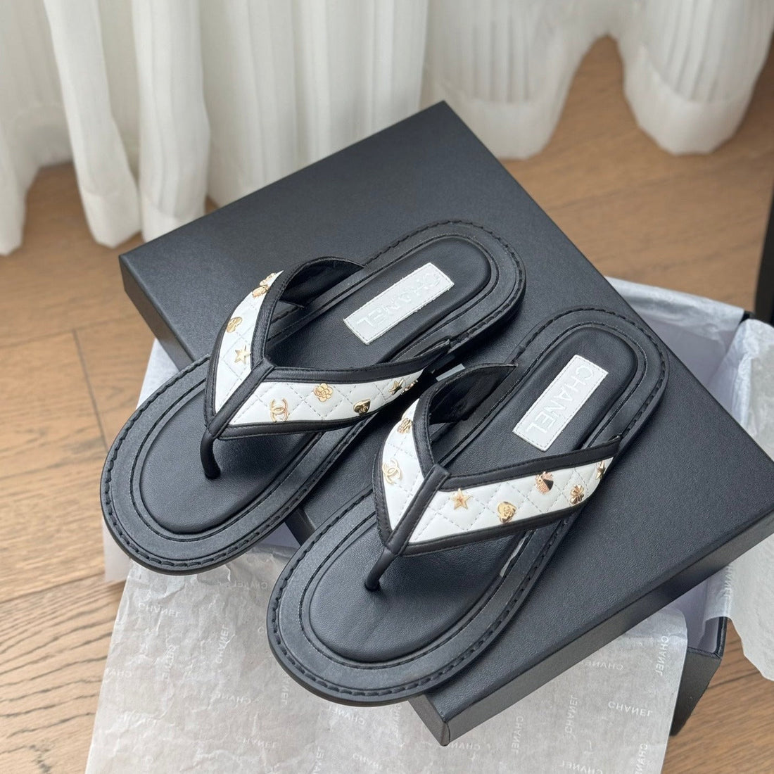 Double C Thong Sandals Lambskin Black White