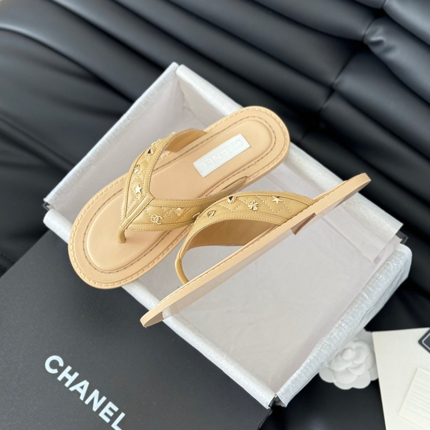 Double C Thong Sandals Lambskin Tan Brown
