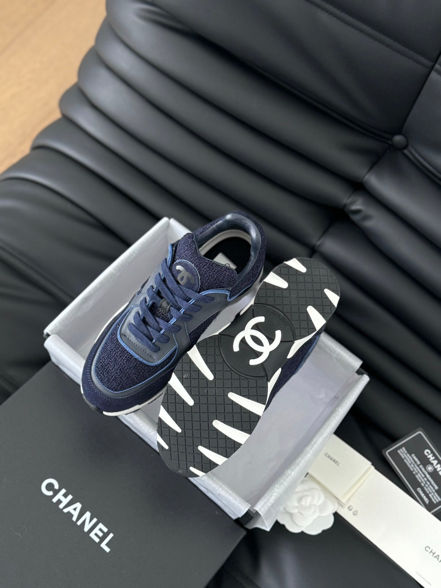 cc sneaker dark blue tweed suede