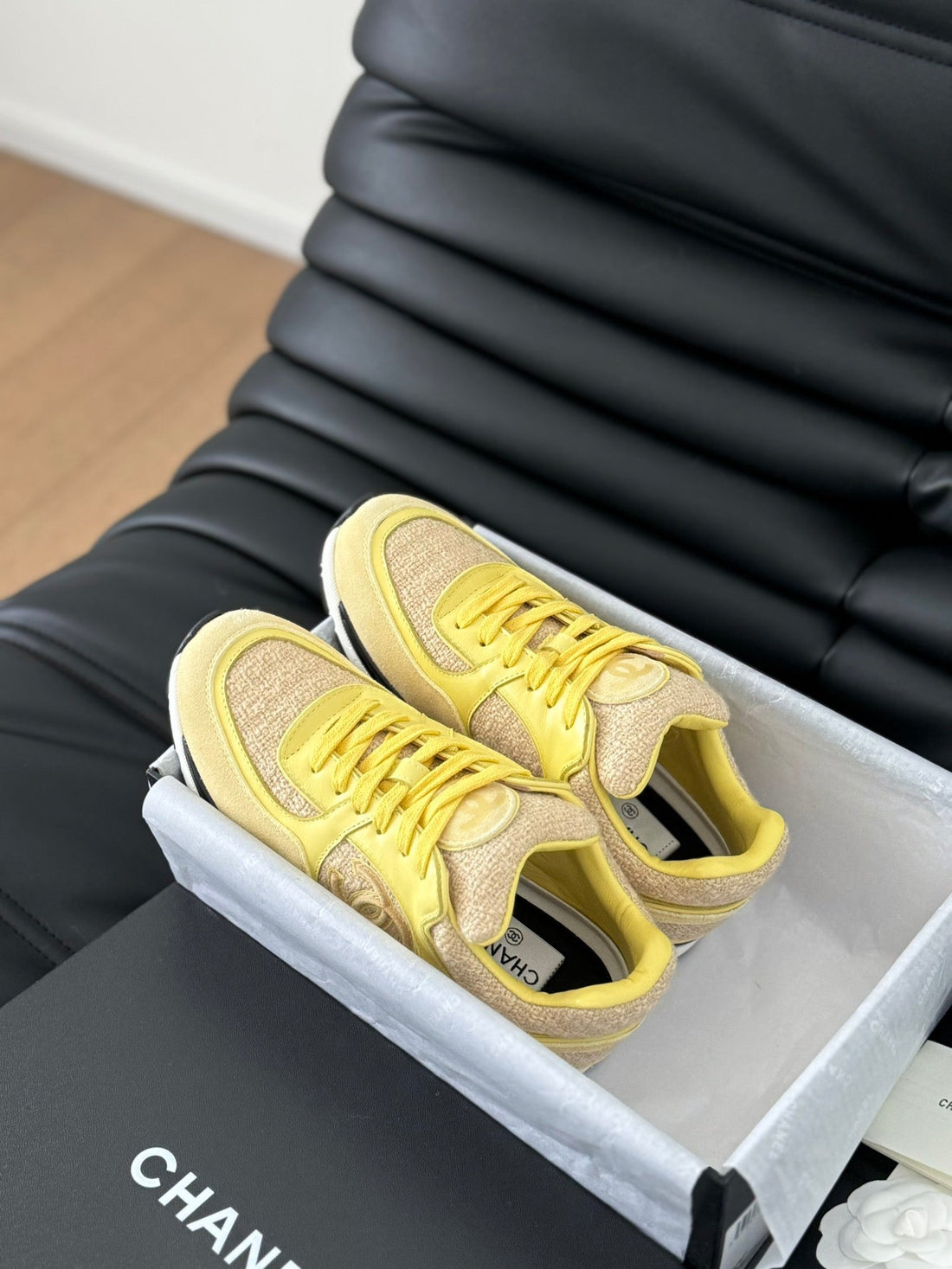 cc sneaker beige tweed yellow suede