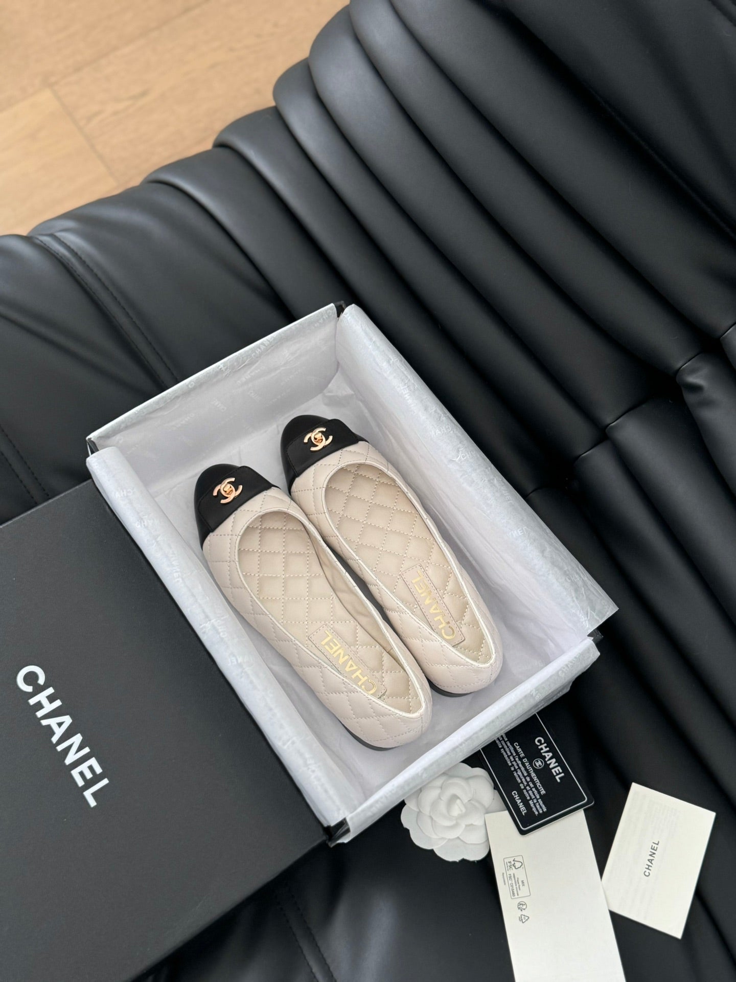 cc classic ballet flat white quilted calfskin