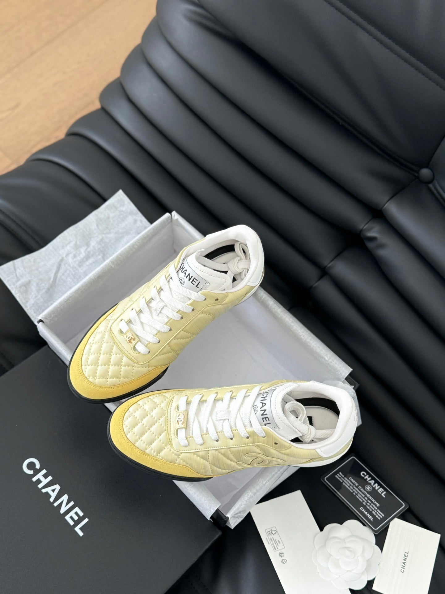 CC SNEAKER IN LIGHT YELLOW MIX WHITE EMBROIDERED LAMBSKIN