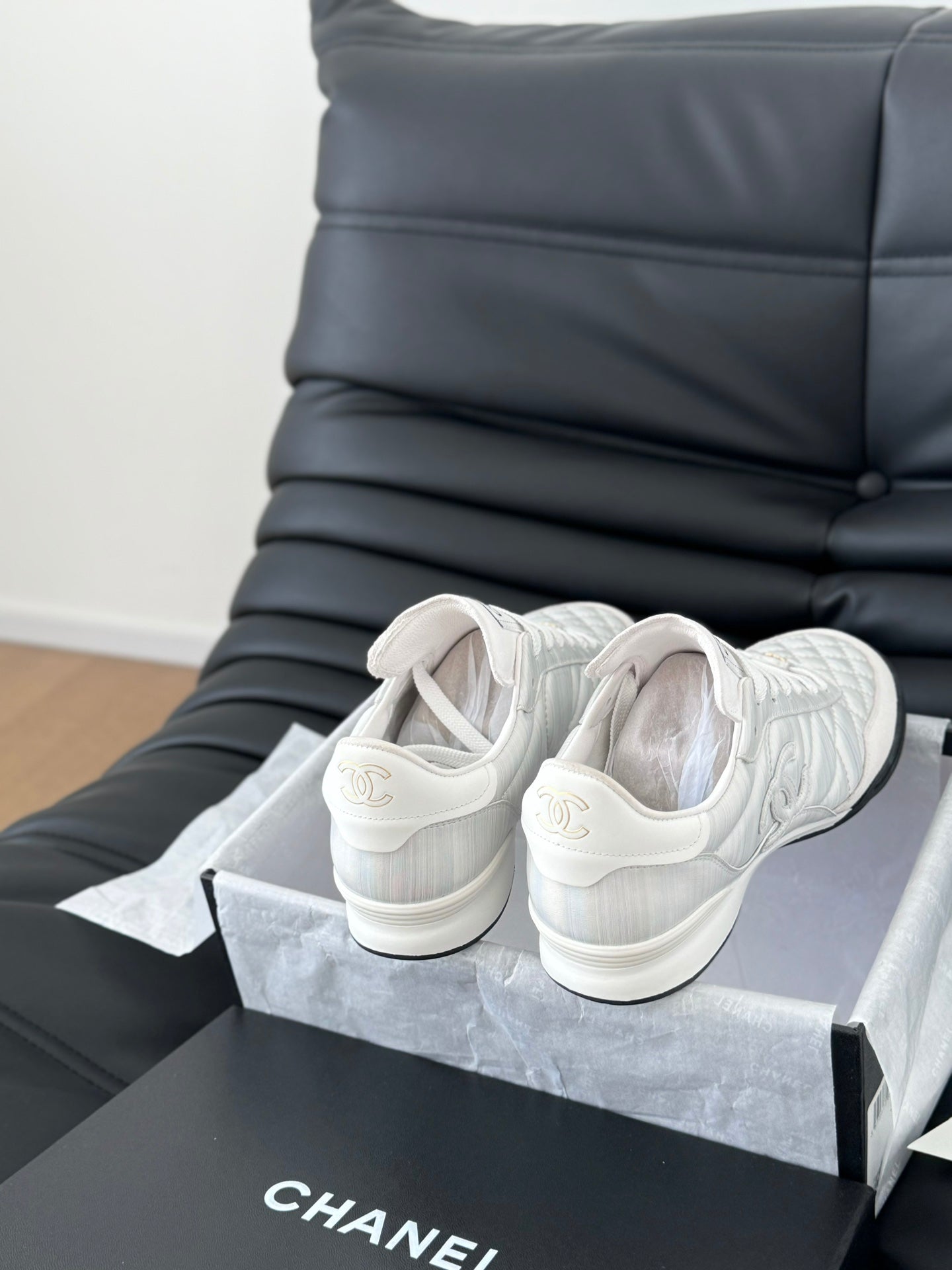 CC SNEAKER IN WHITE EMBROIDERED LAMBSKIN