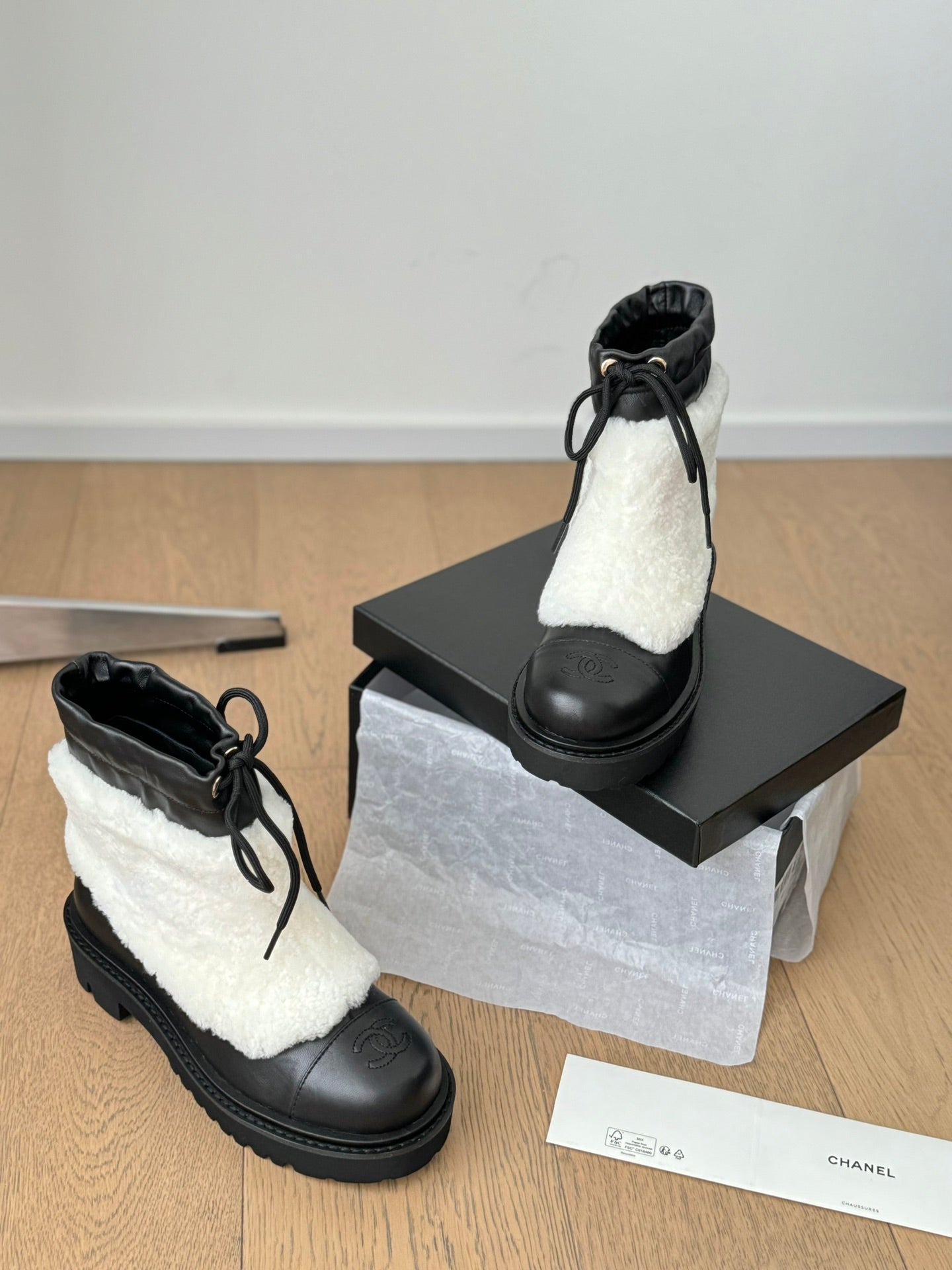CC Ankle Boots Black Mix White Calfskin And Fleece