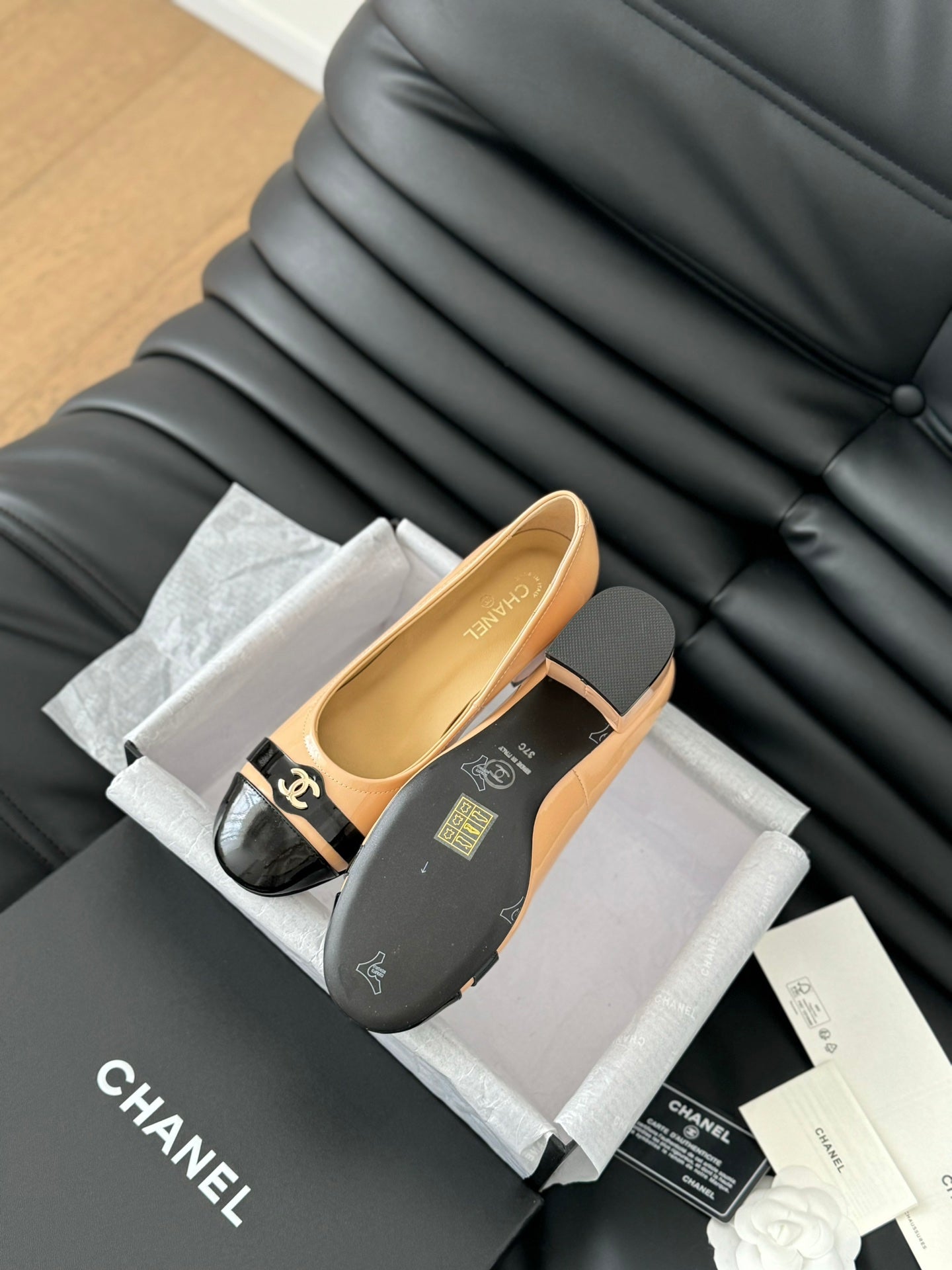 CC High Heels Beige Black Lambskin