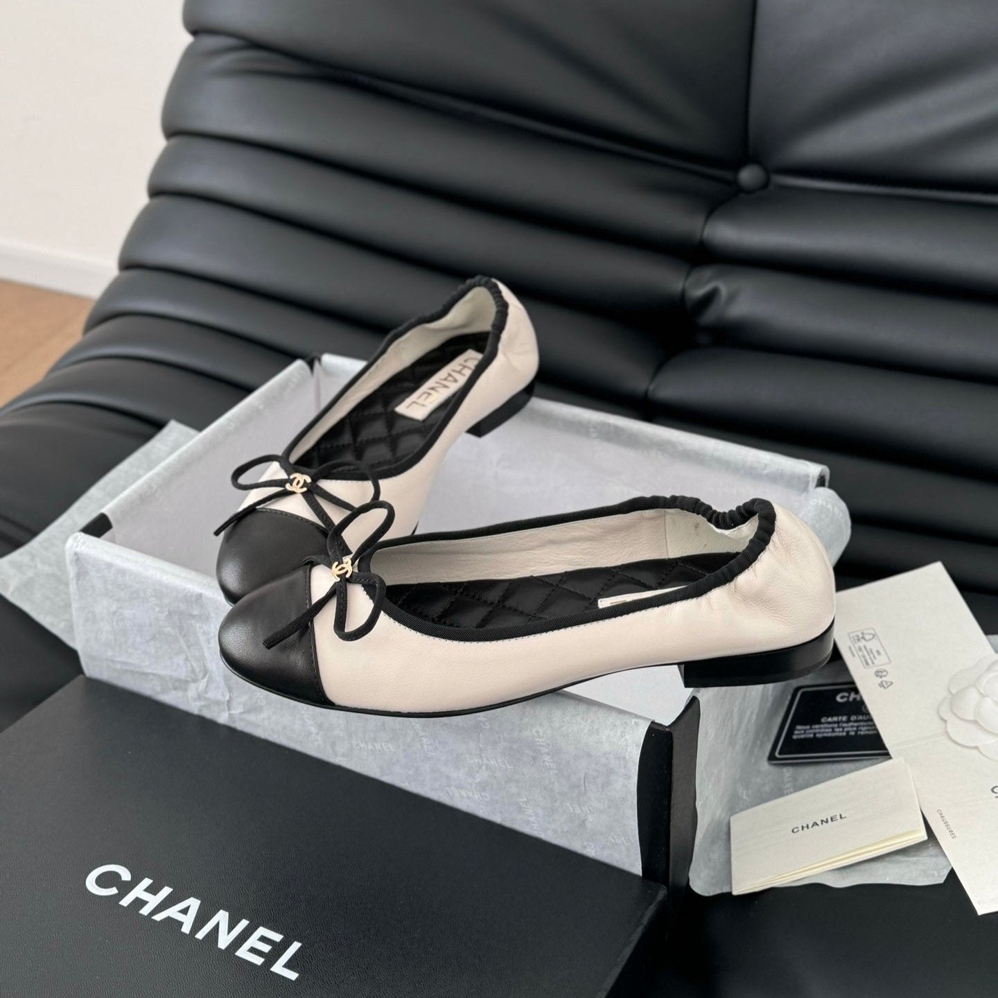 CC Ballet Flats In White Lambskin 143540