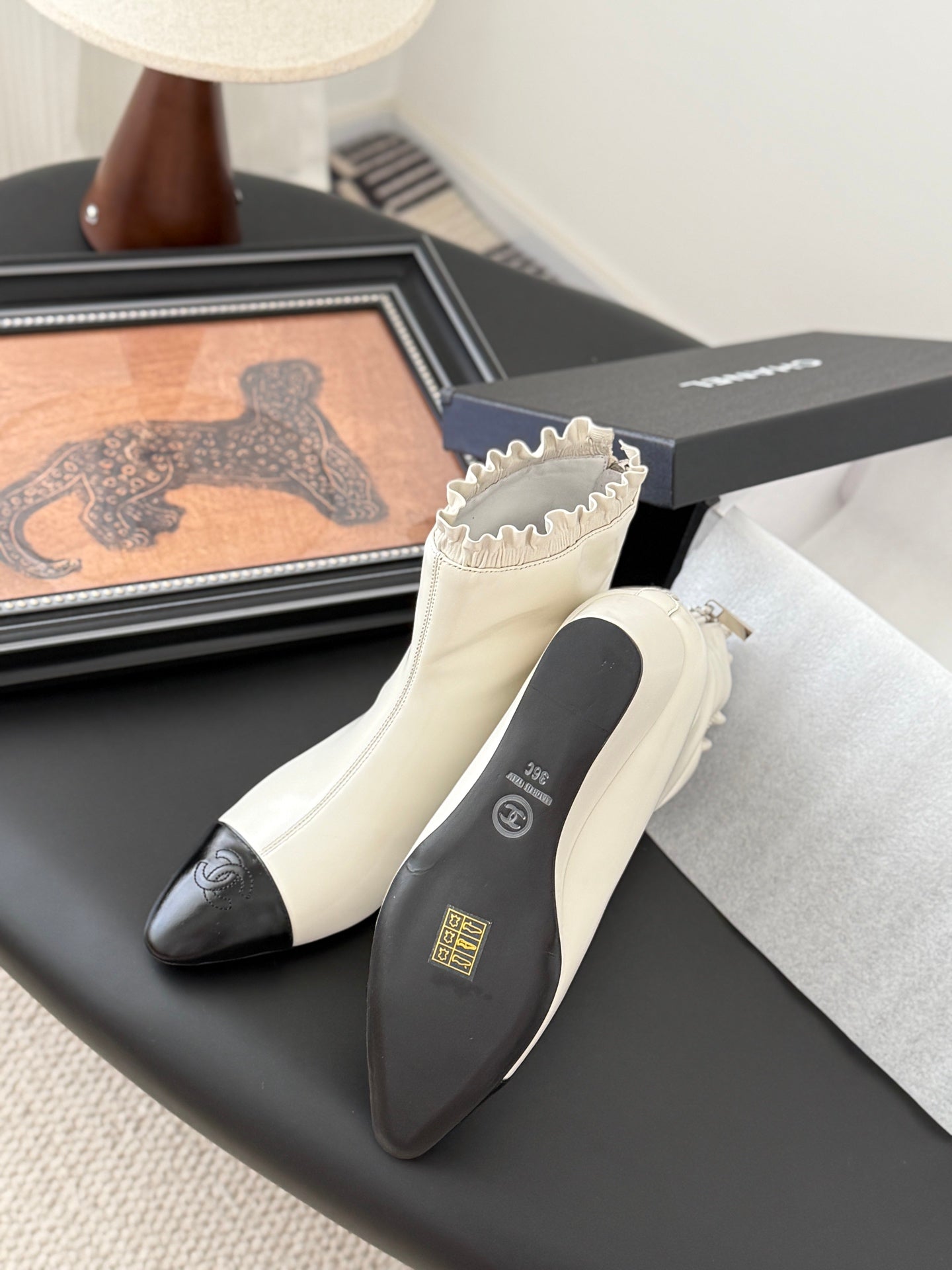 CC 25 Mary Jane boots white black sheepskin 458771