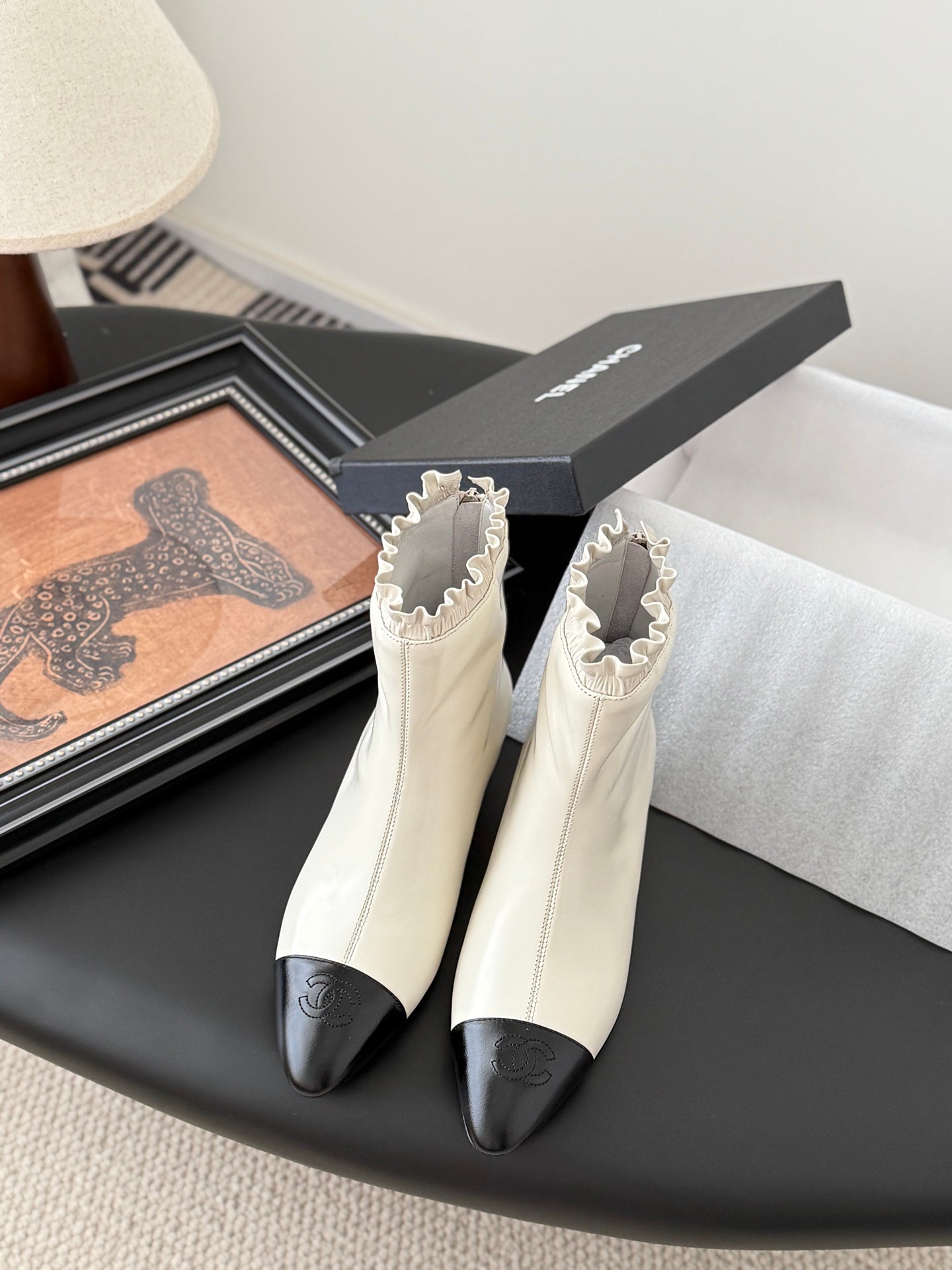 CC 25 Mary Jane boots white black sheepskin 458771