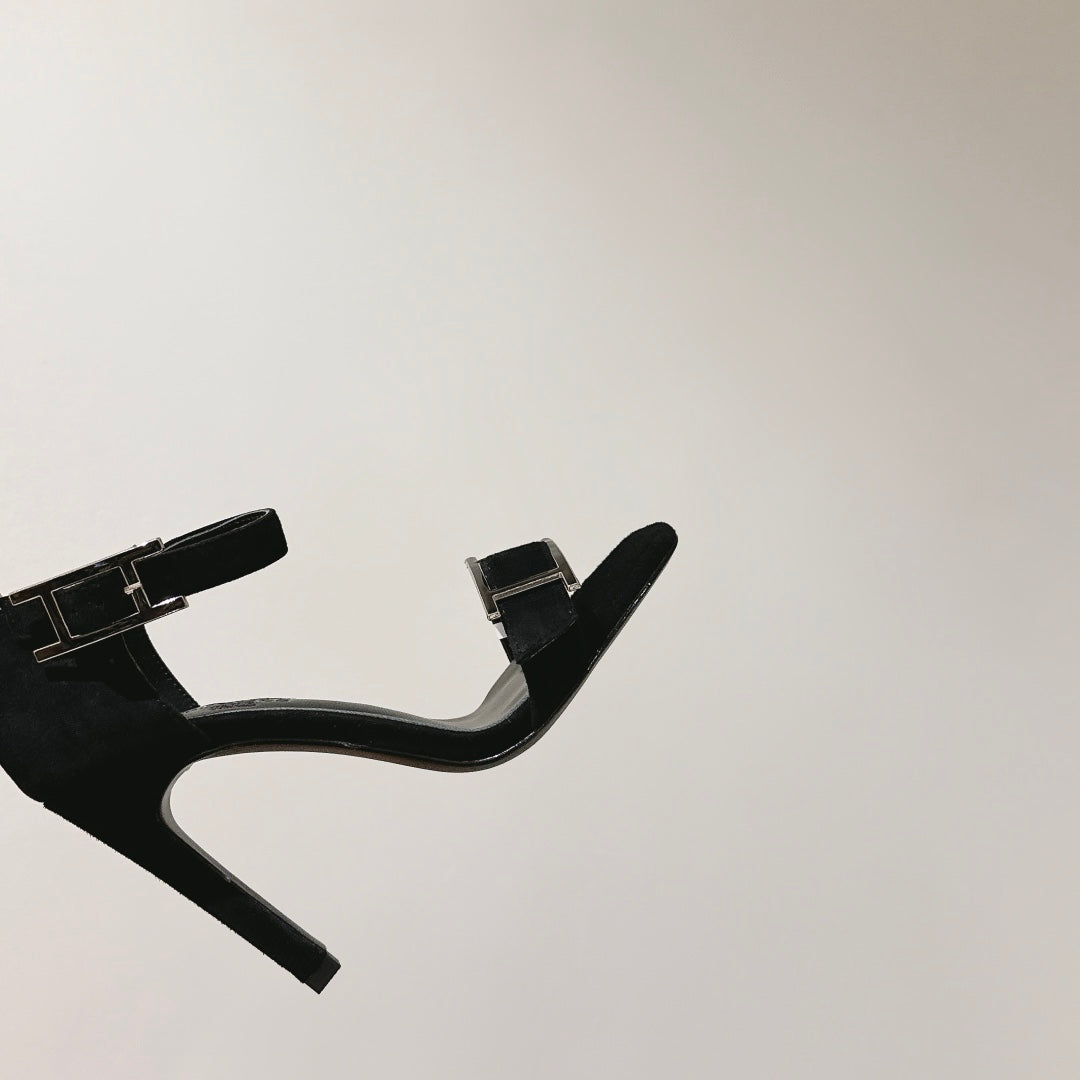 HM Buckle Sandals 10.5cm Black Calfskin 308180