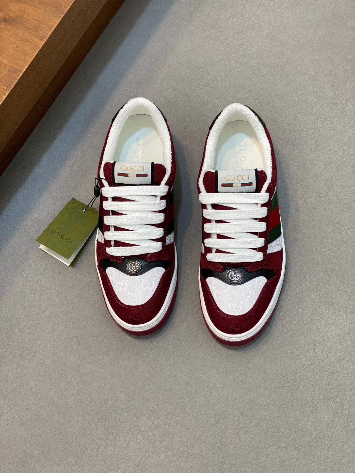 GG Men's Screener Sneaker Red White Canvas 534049