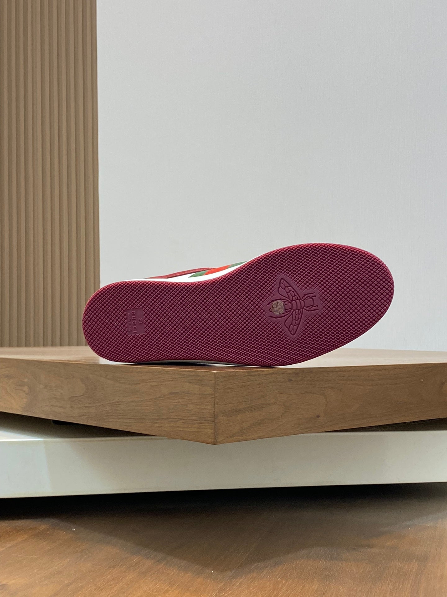 GG Men's Screener Sneaker Red White Canvas 534049