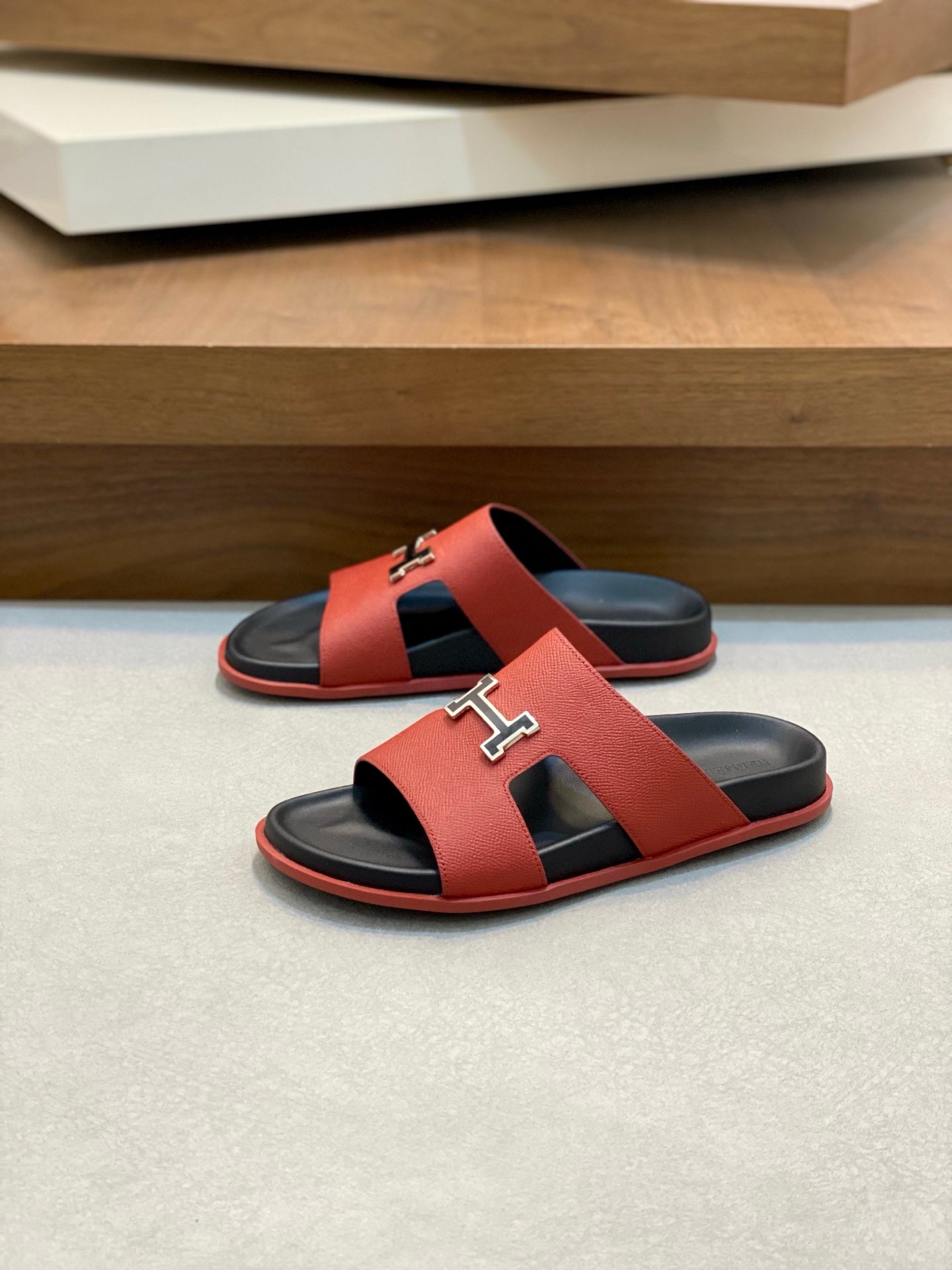 HM Men's Slide Red Cowhide Leather 588996