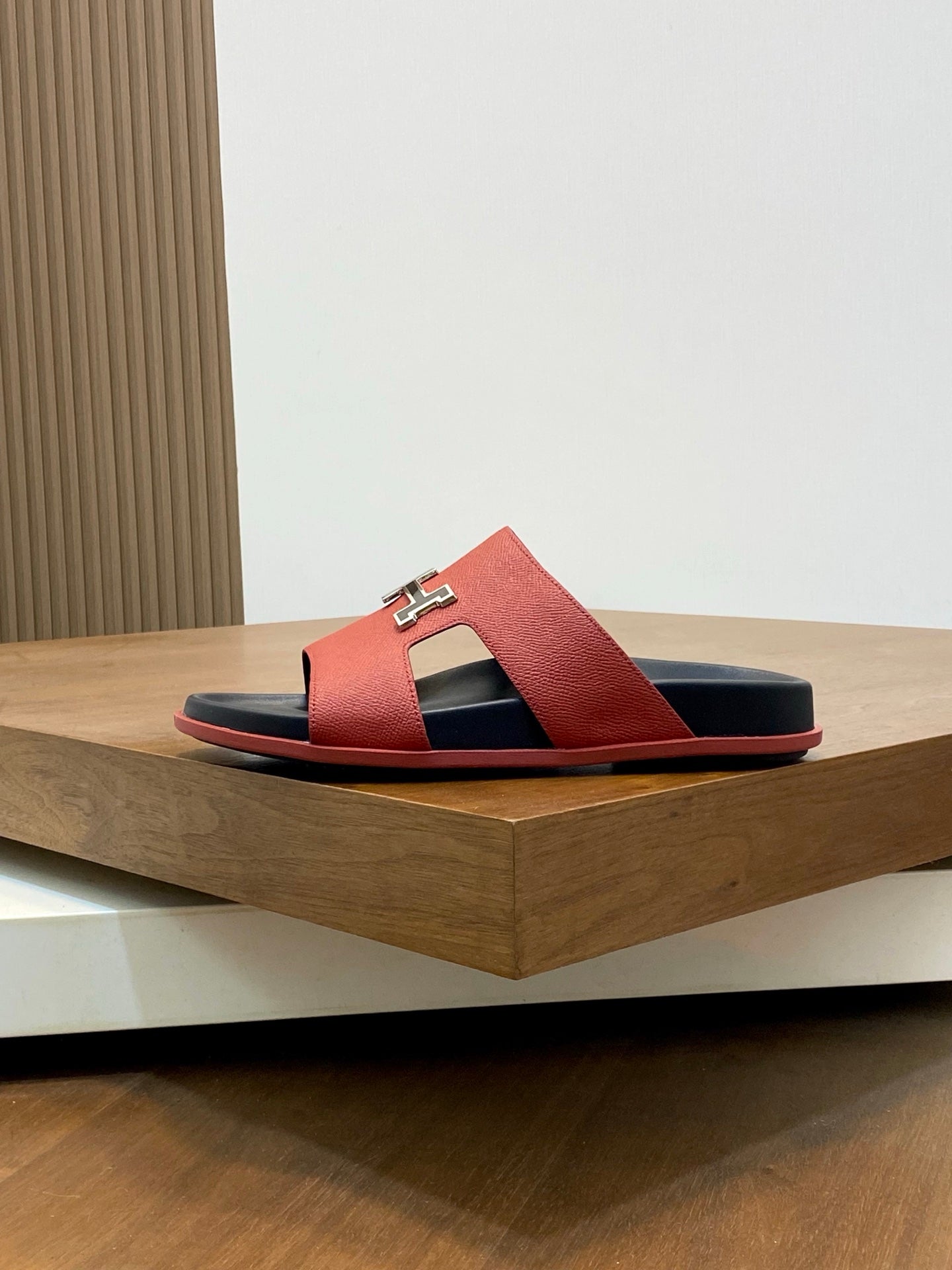 HM Men's Slide Red Cowhide Leather 588996