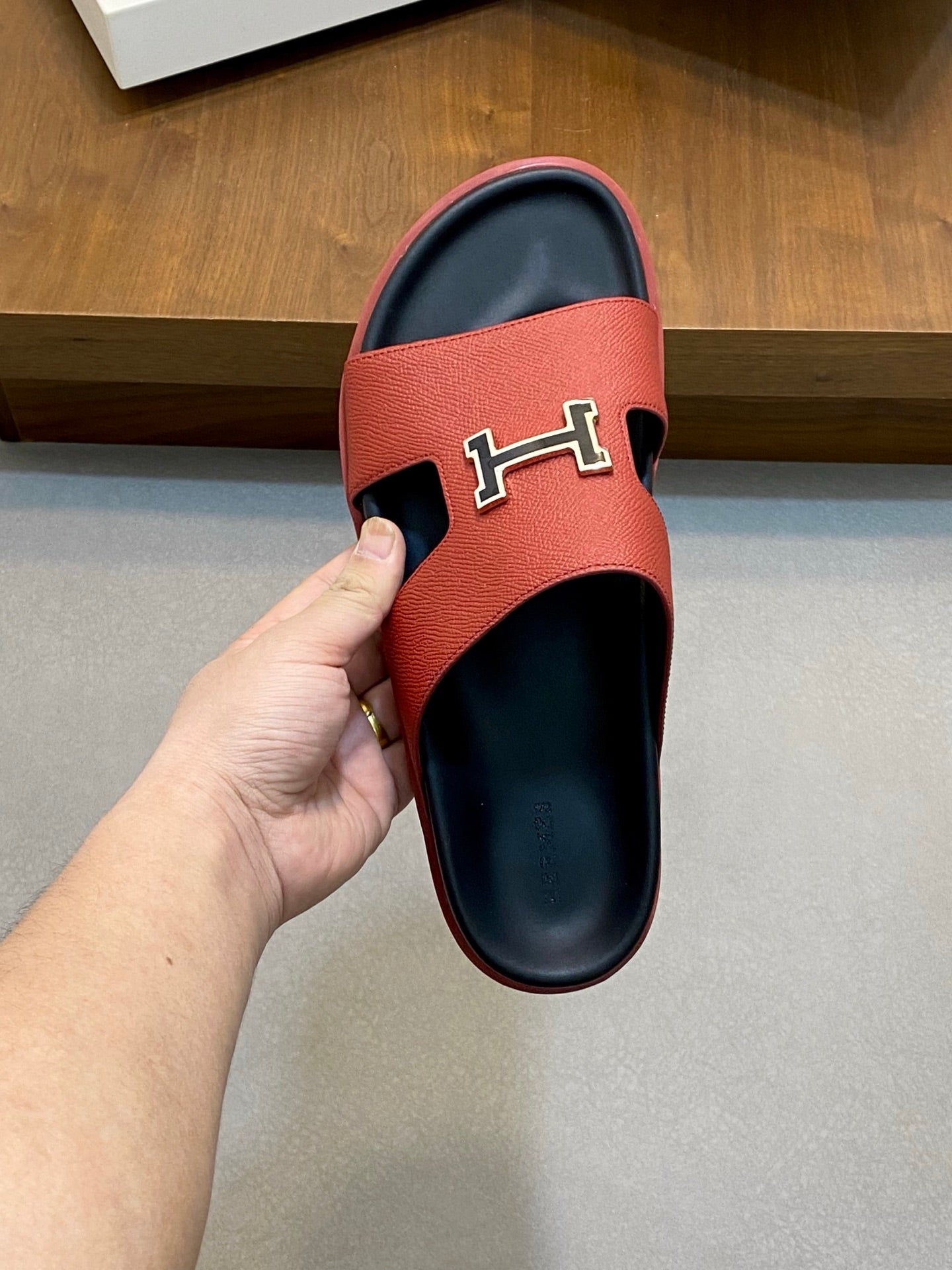 HM Men's Slide Red Cowhide Leather 588996