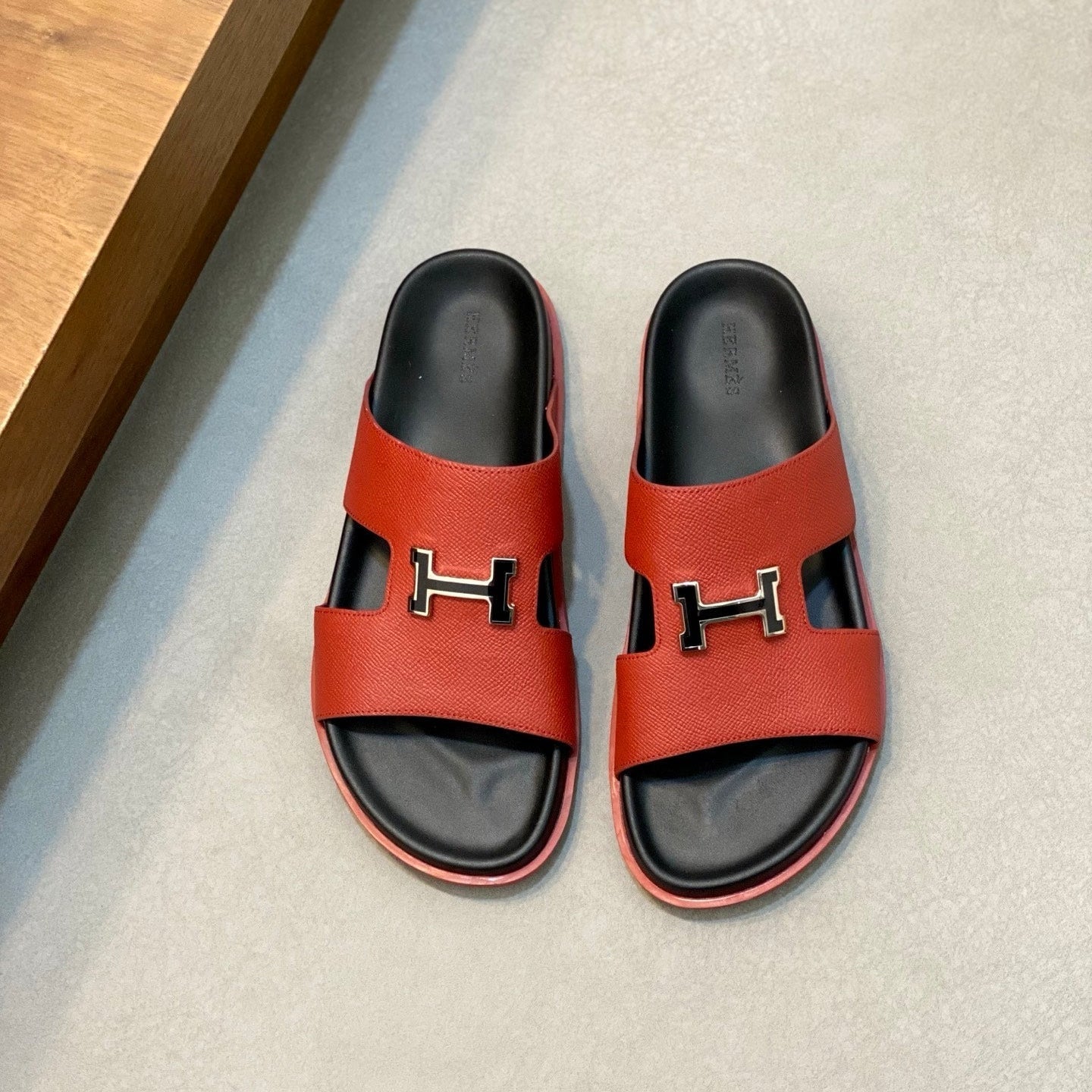 HM Men's Slide Red Cowhide Leather 588996