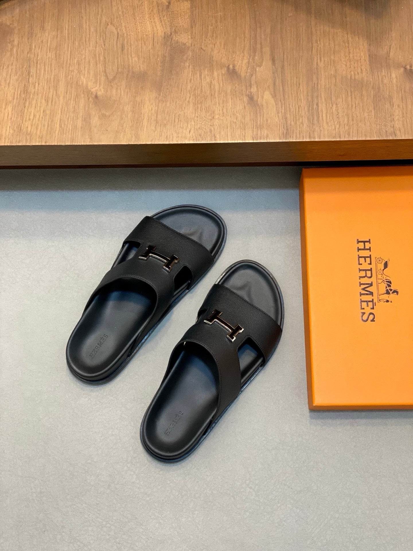 HM Men's Slide Black Cowhide Leather 589001