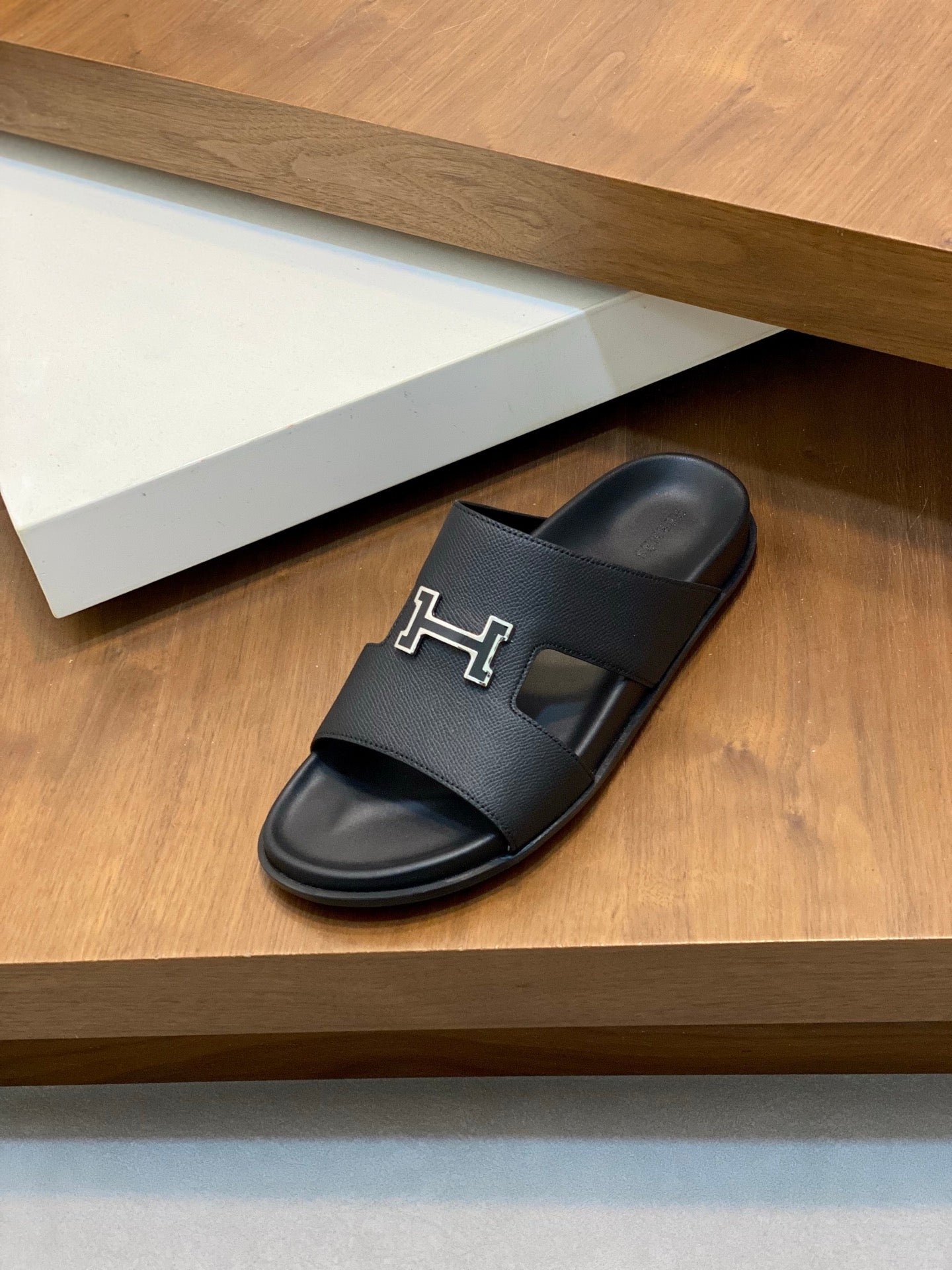 HM Men's Slide Black Cowhide Leather 589001