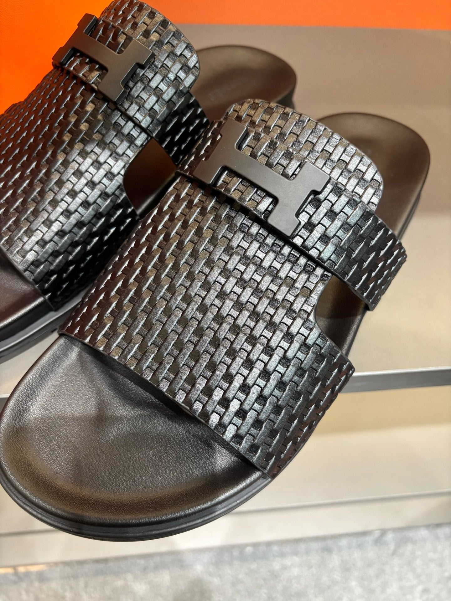 HM Men's 25 Slide Black Sheepskin 639760