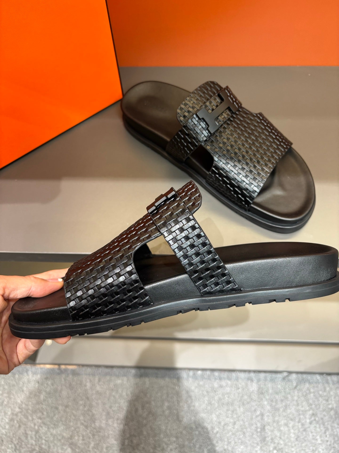 HM Men's 25 Slide Black Sheepskin 639760