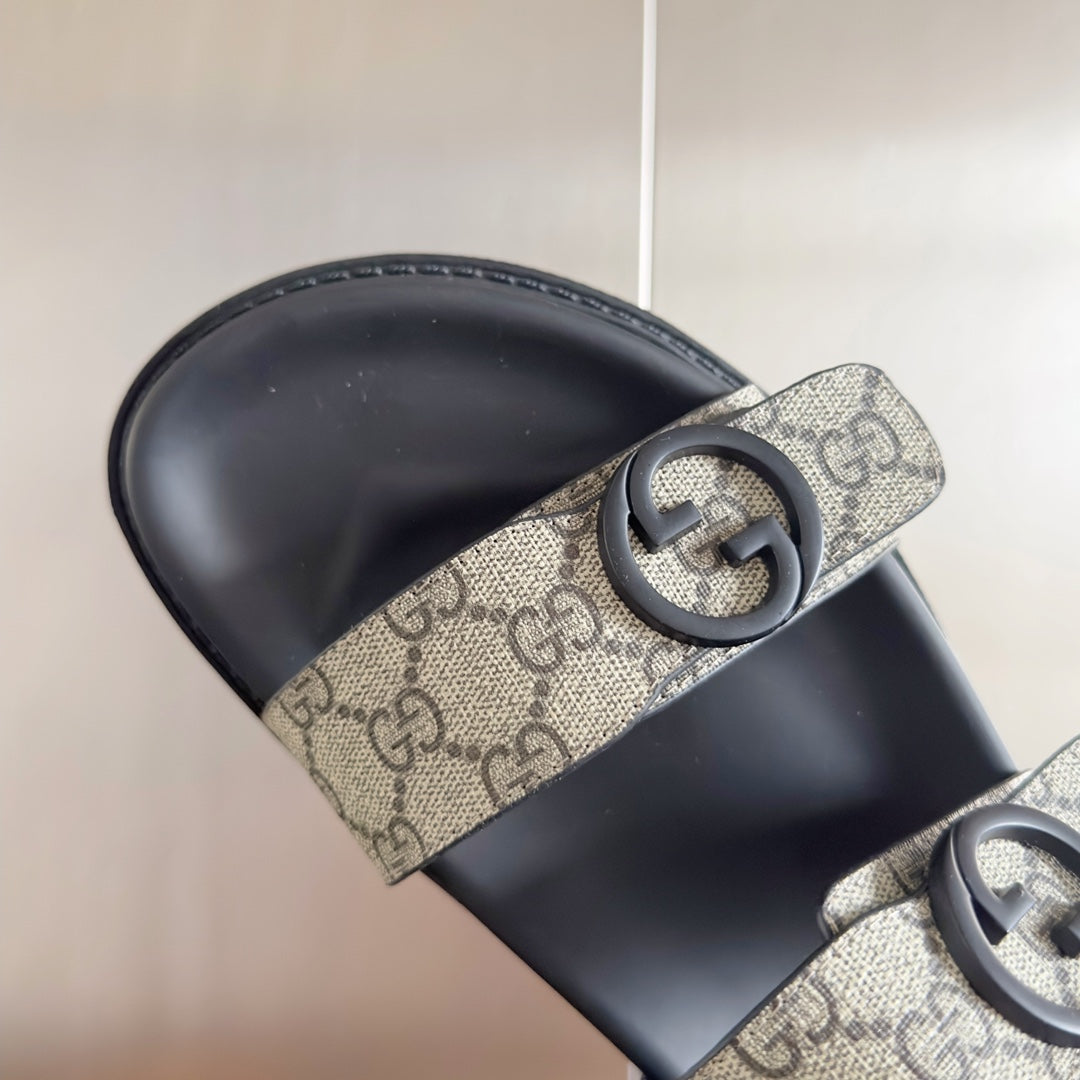 GG Men's Sandals Slide Brown Canvas 558134