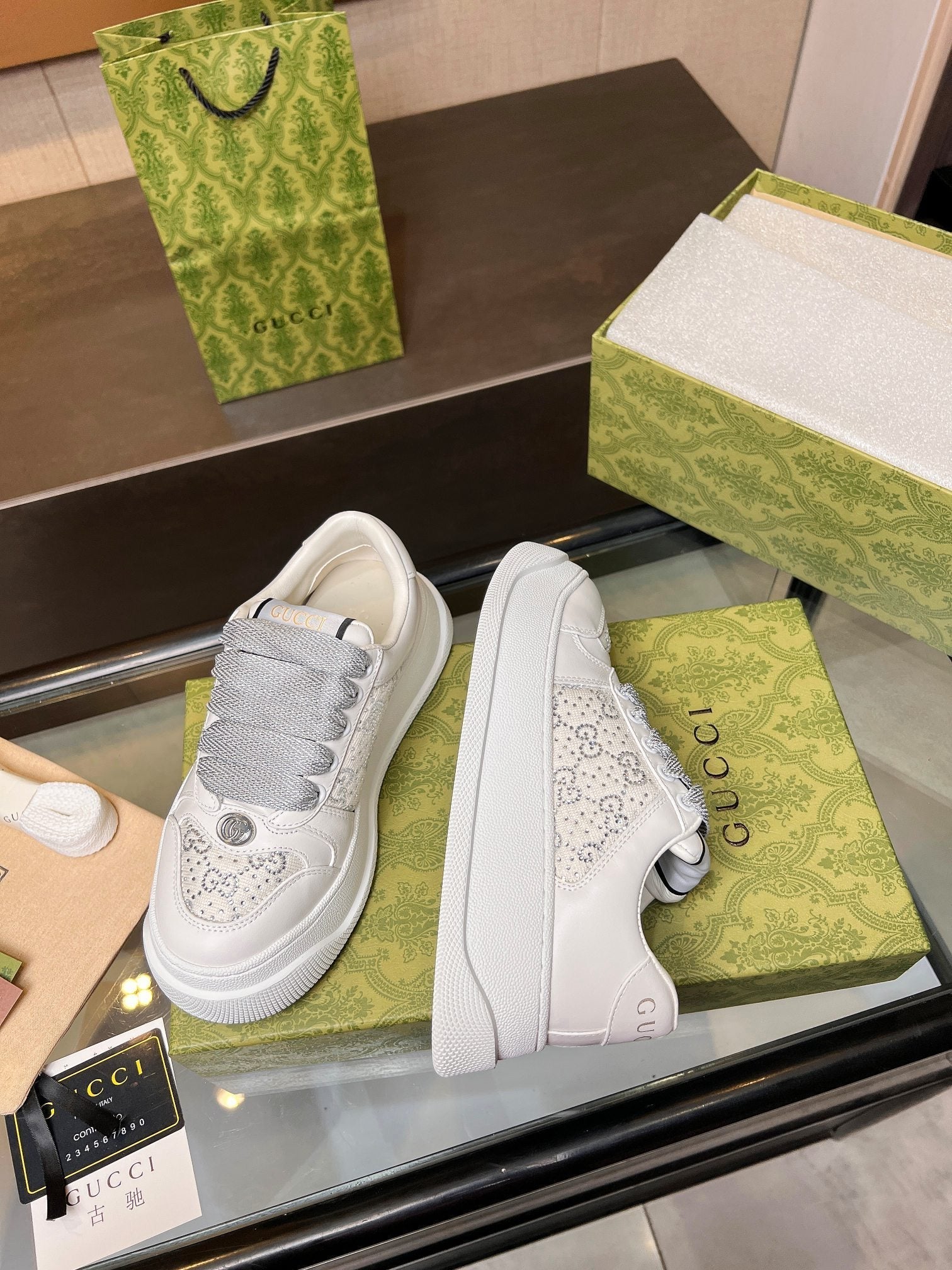 GG Men's Screener Sneaker Cream White Canvas Sheepskin 523603