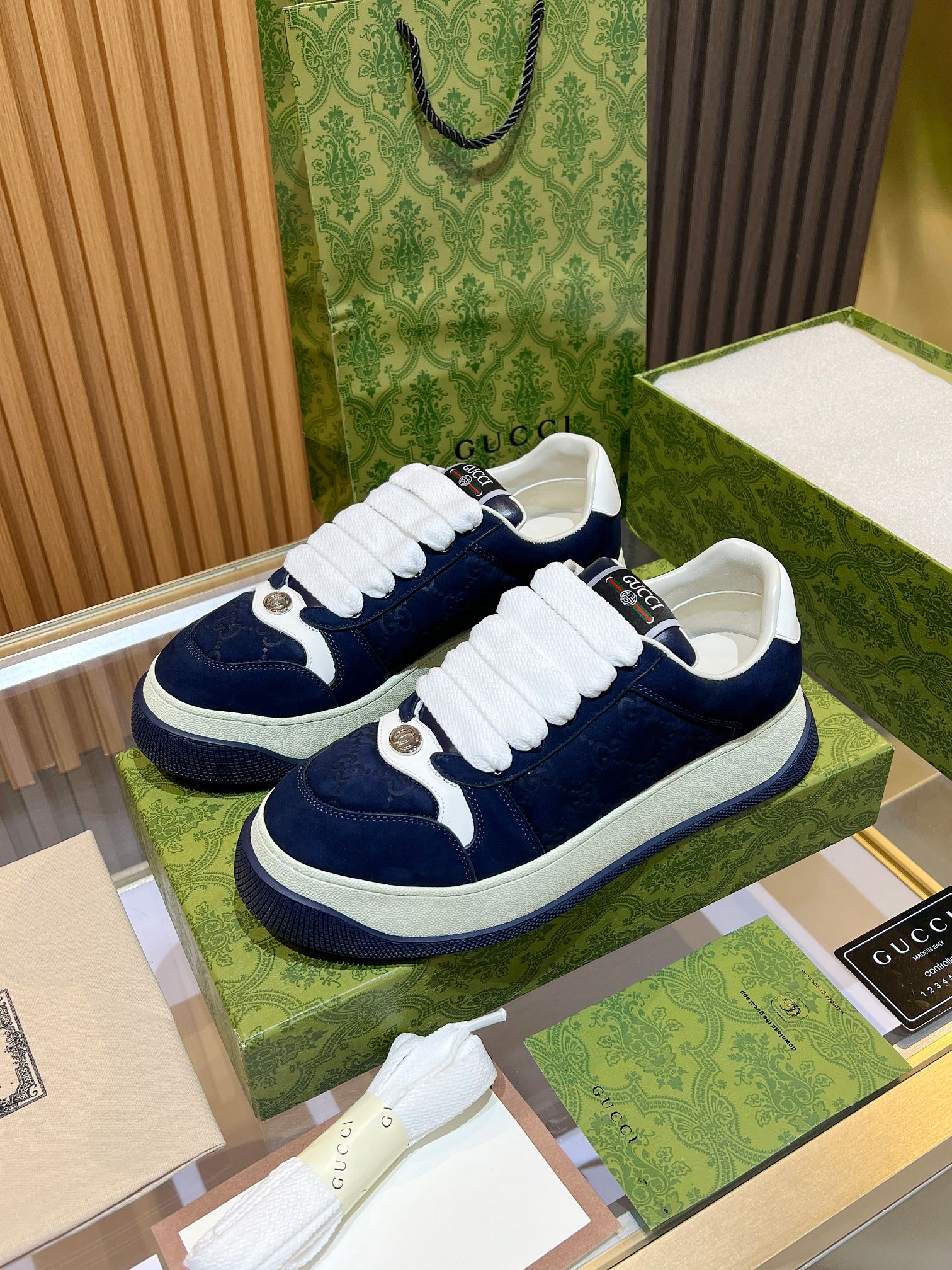 GG Men's Screener Sneaker Blue Canvas Sheepskin 523610