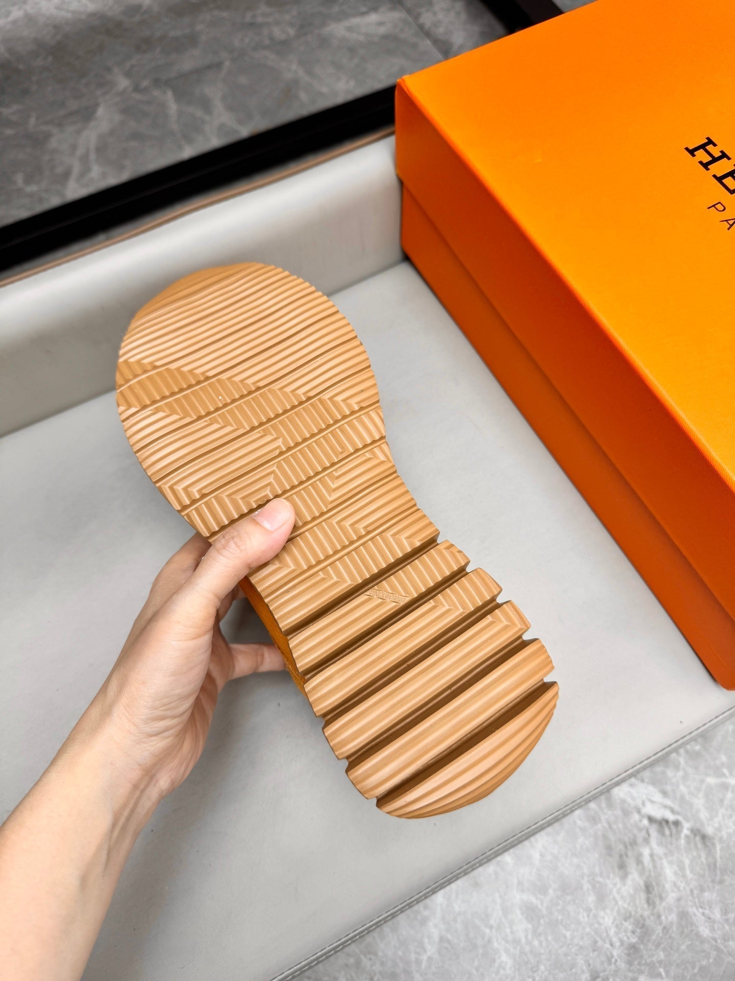 HM Men's Sneaker Yellow Calfskin Suede 602052