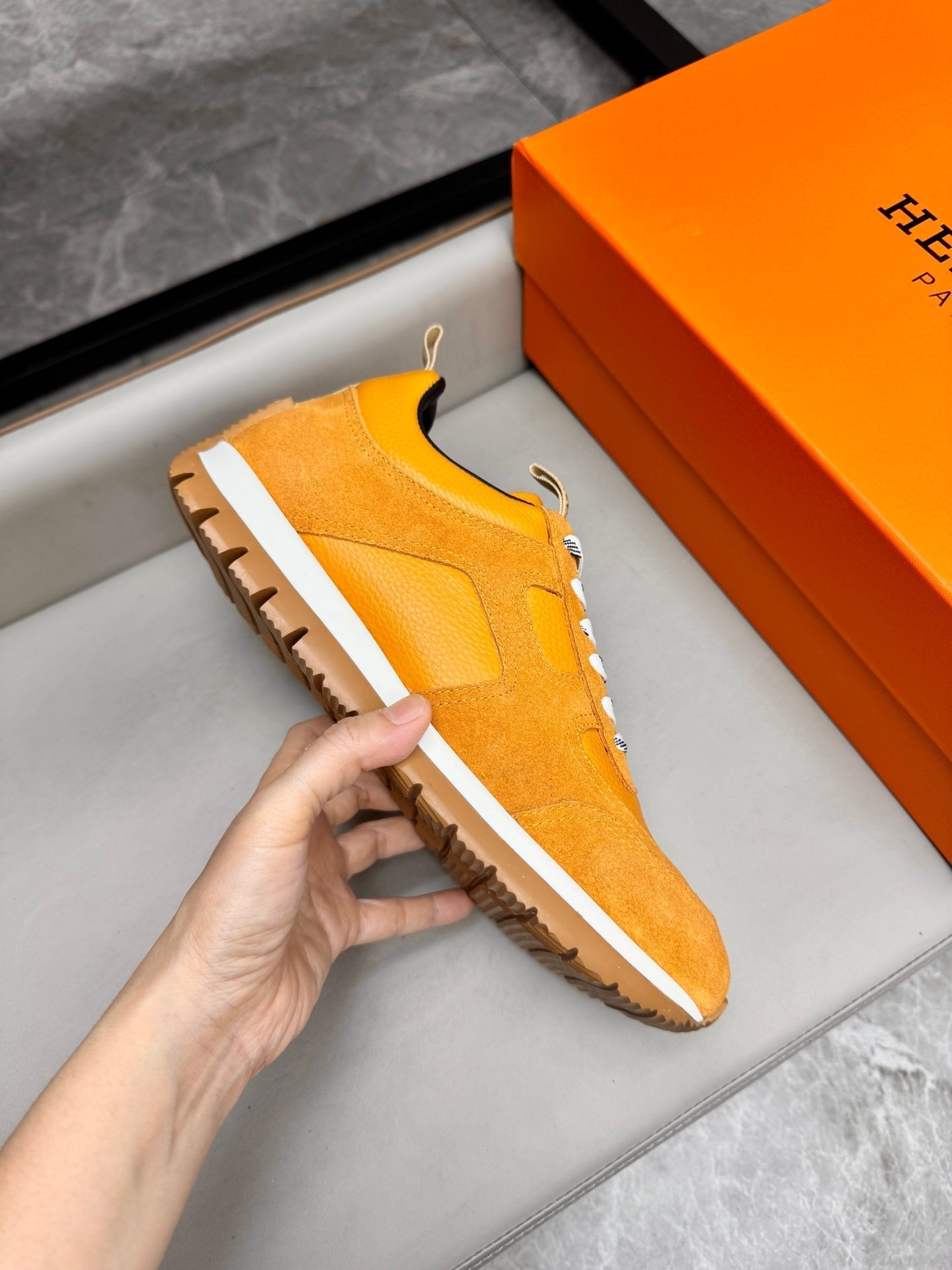 HM Men's Sneaker Yellow Calfskin Suede 602052