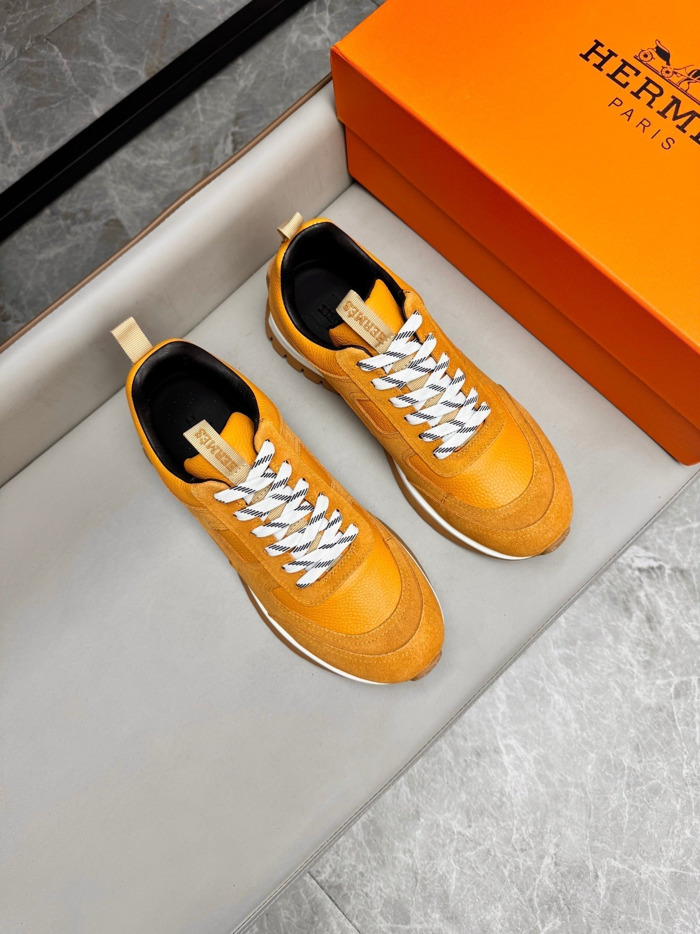 HM Men's Sneaker Yellow Calfskin Suede 602052