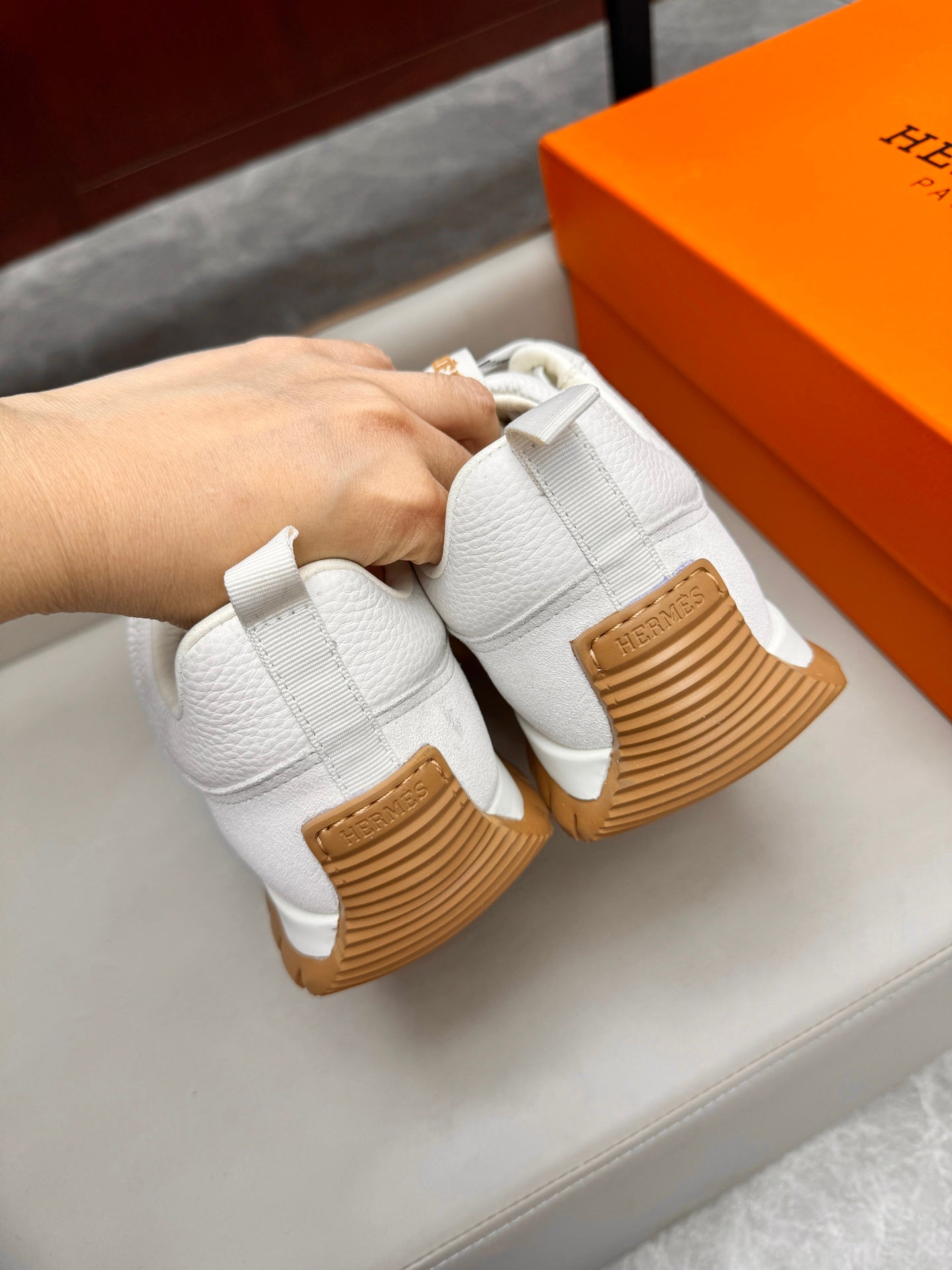 HM Men's Sneaker White Calfskin Suede 602056