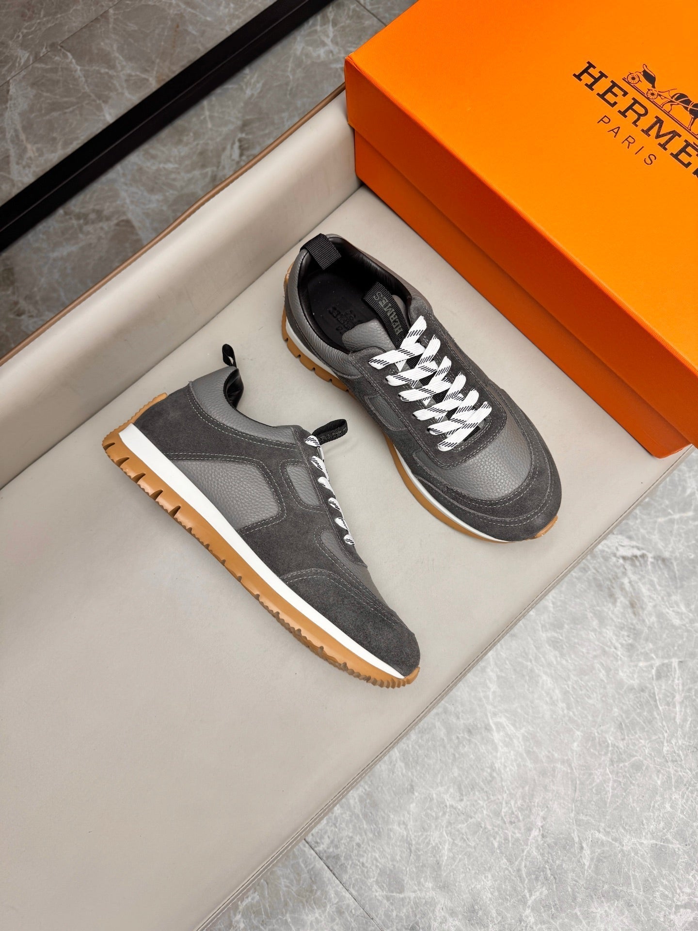 HM Men's Sneaker Grey Calfskin Suede 602060