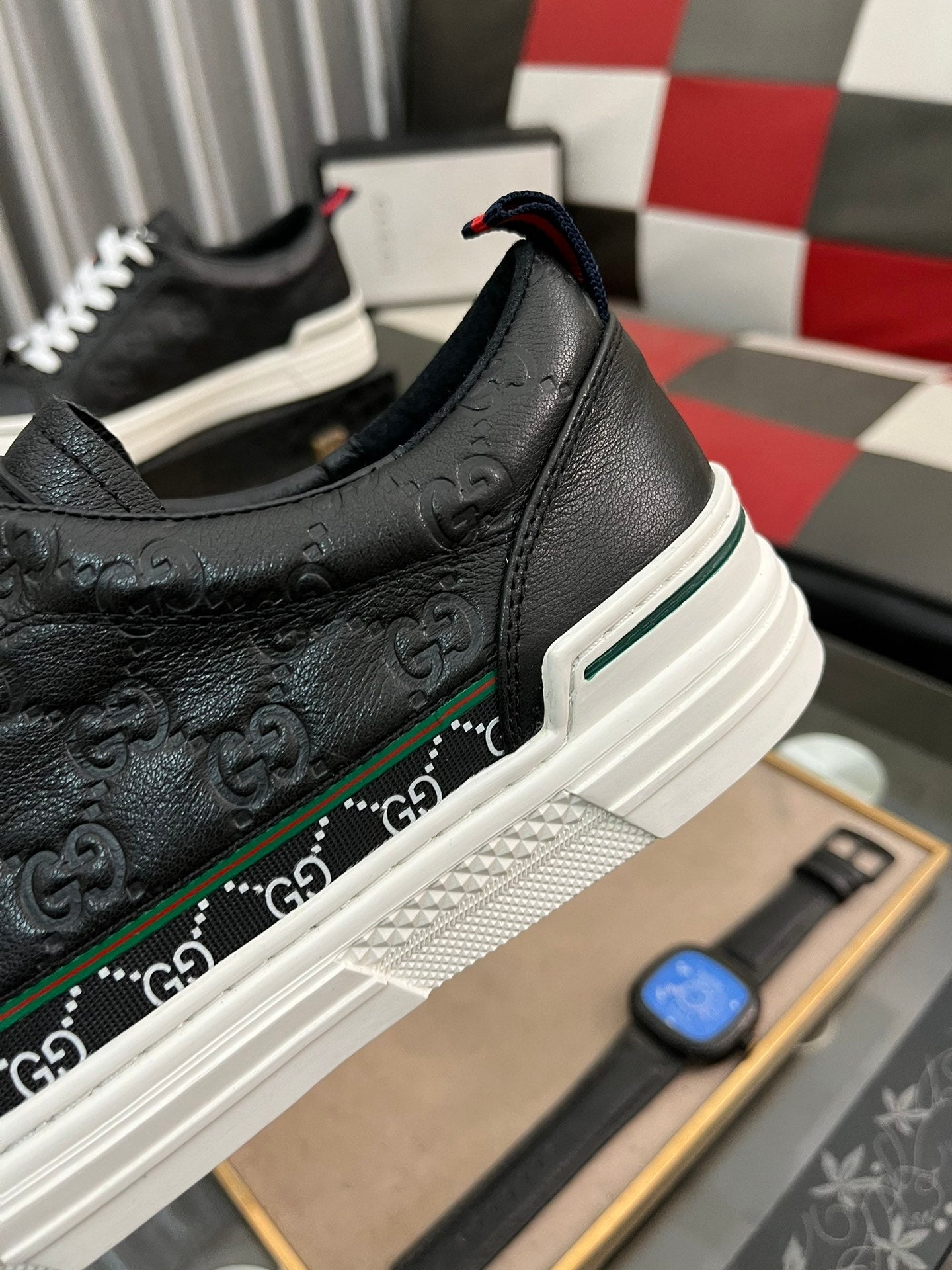 GG Men's ACE Sneaker Black Embossed Cowhide 832403