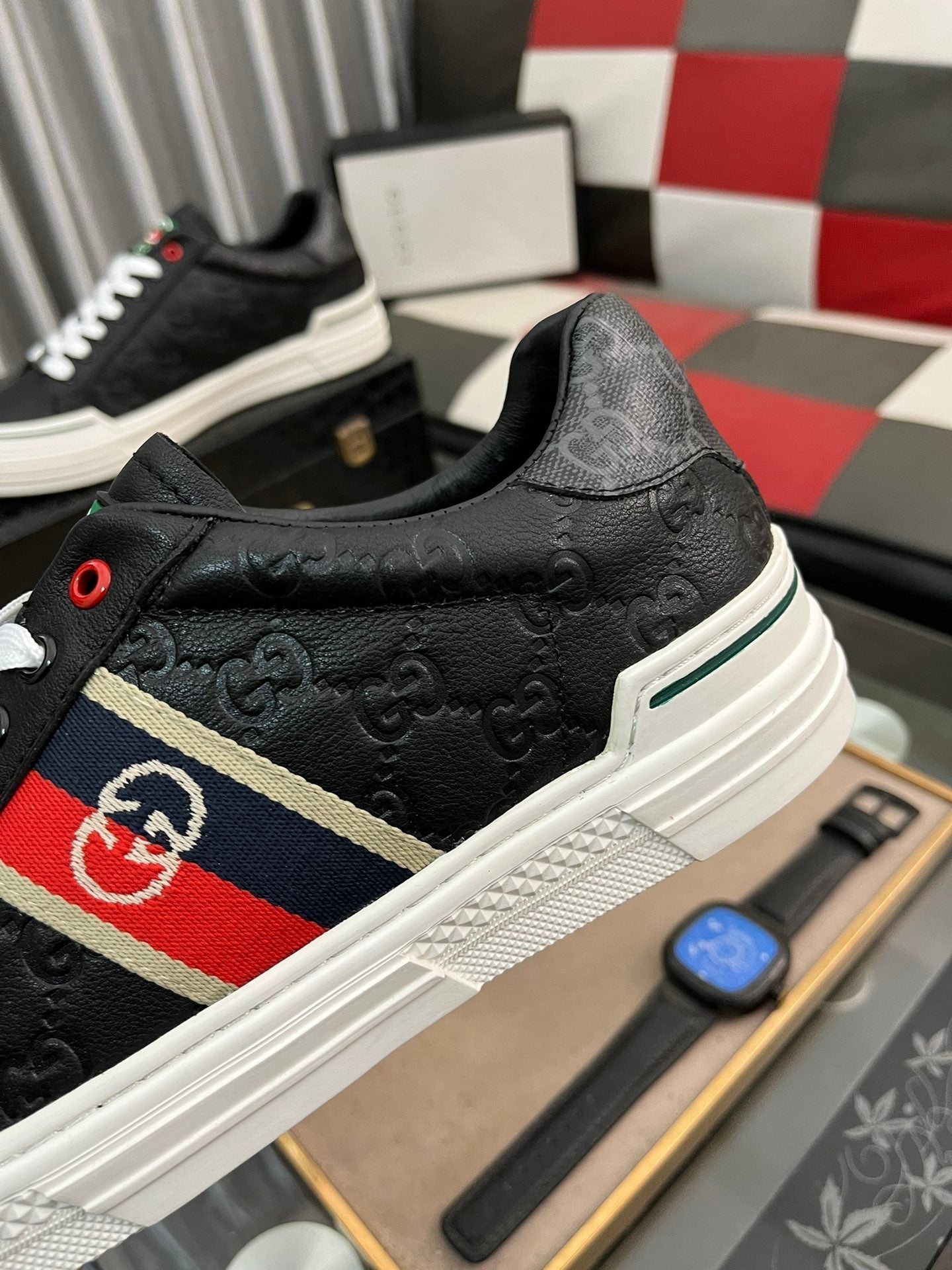 GG Men's ACE Sneaker Black Embossed Cowhide 543296