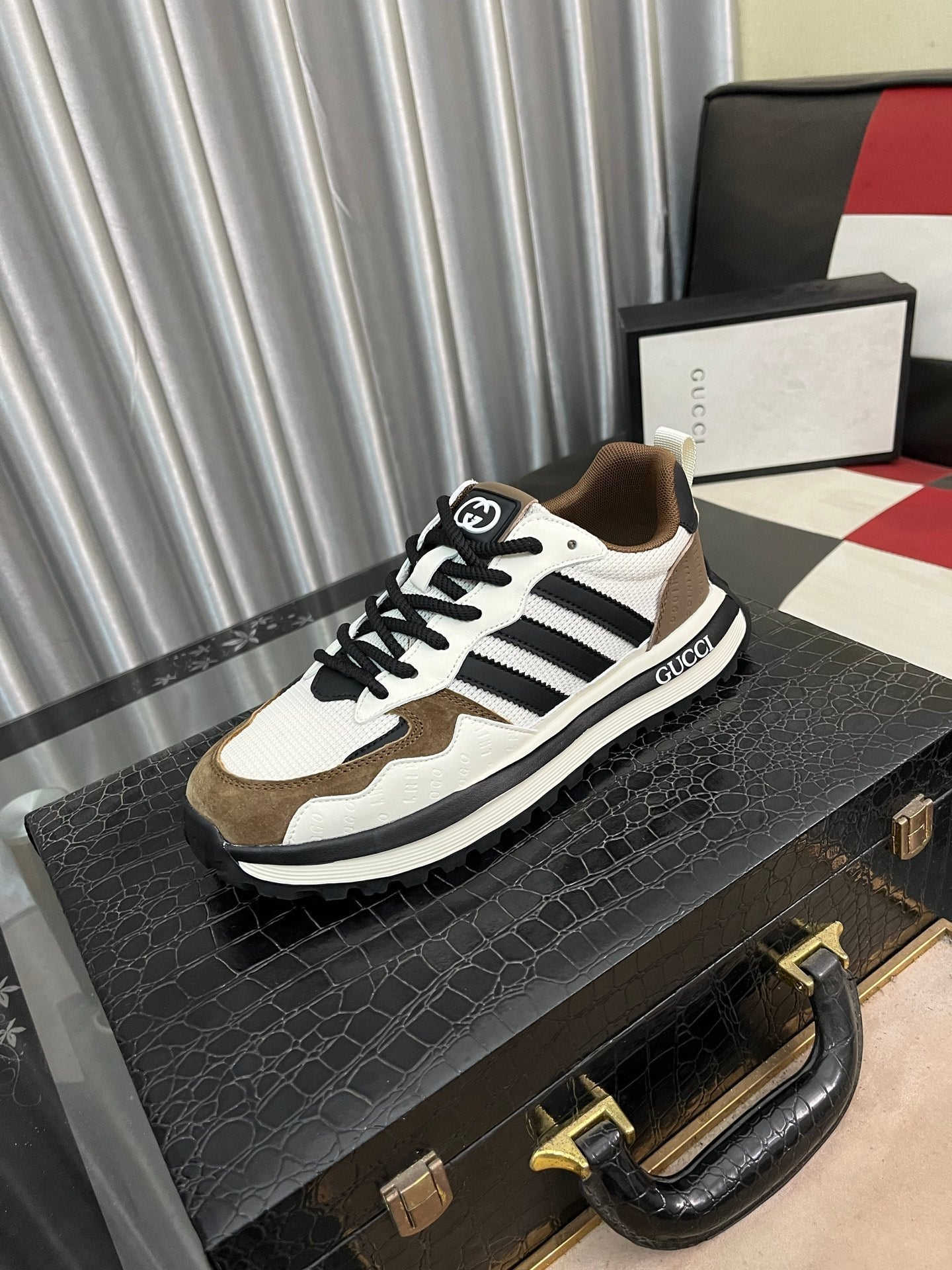 GG x Adidas Men's Sneaker White Brown Mesh Suede 554164