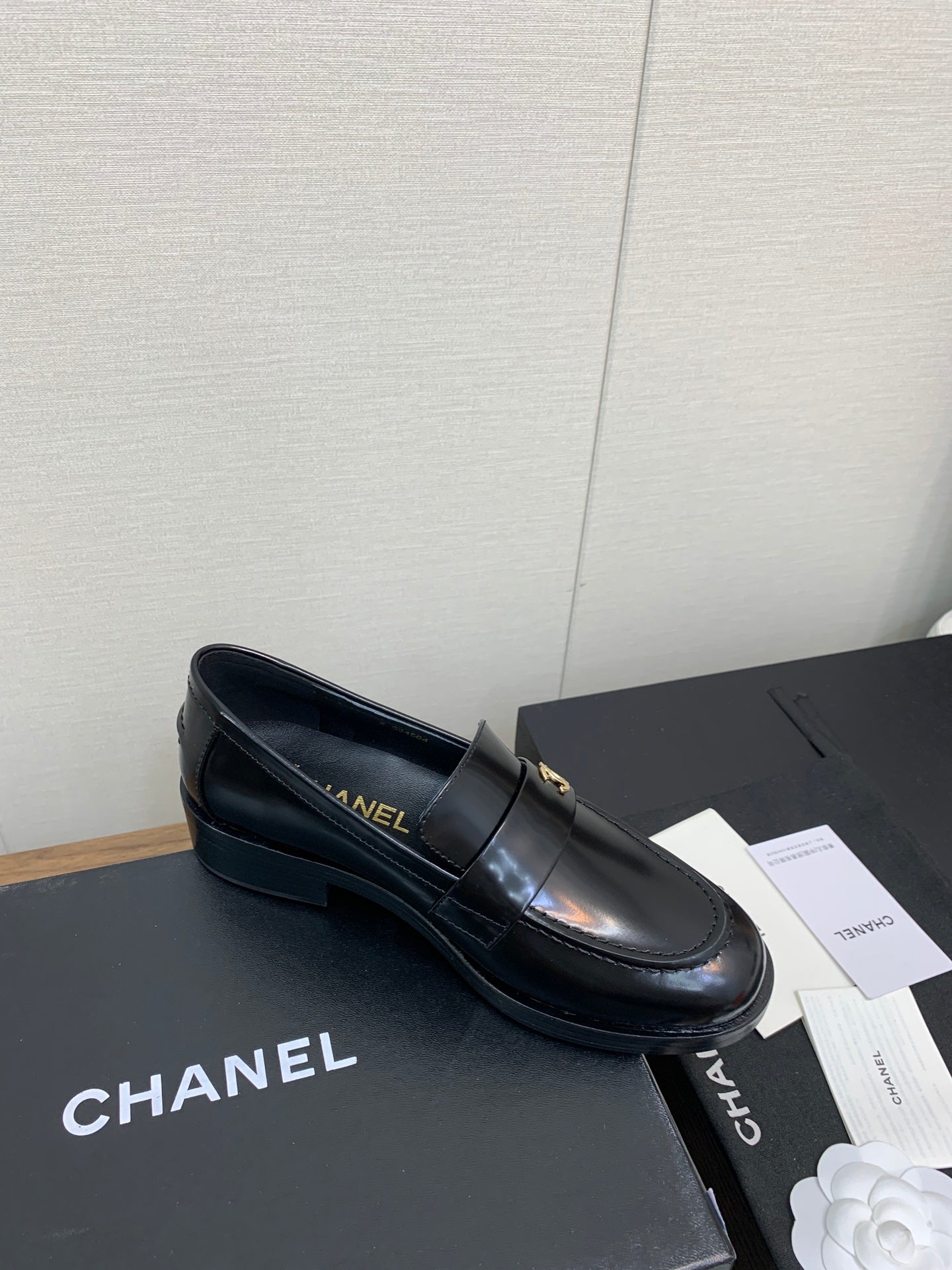 CC Moccasins 25mm Glossy Black Lambskin